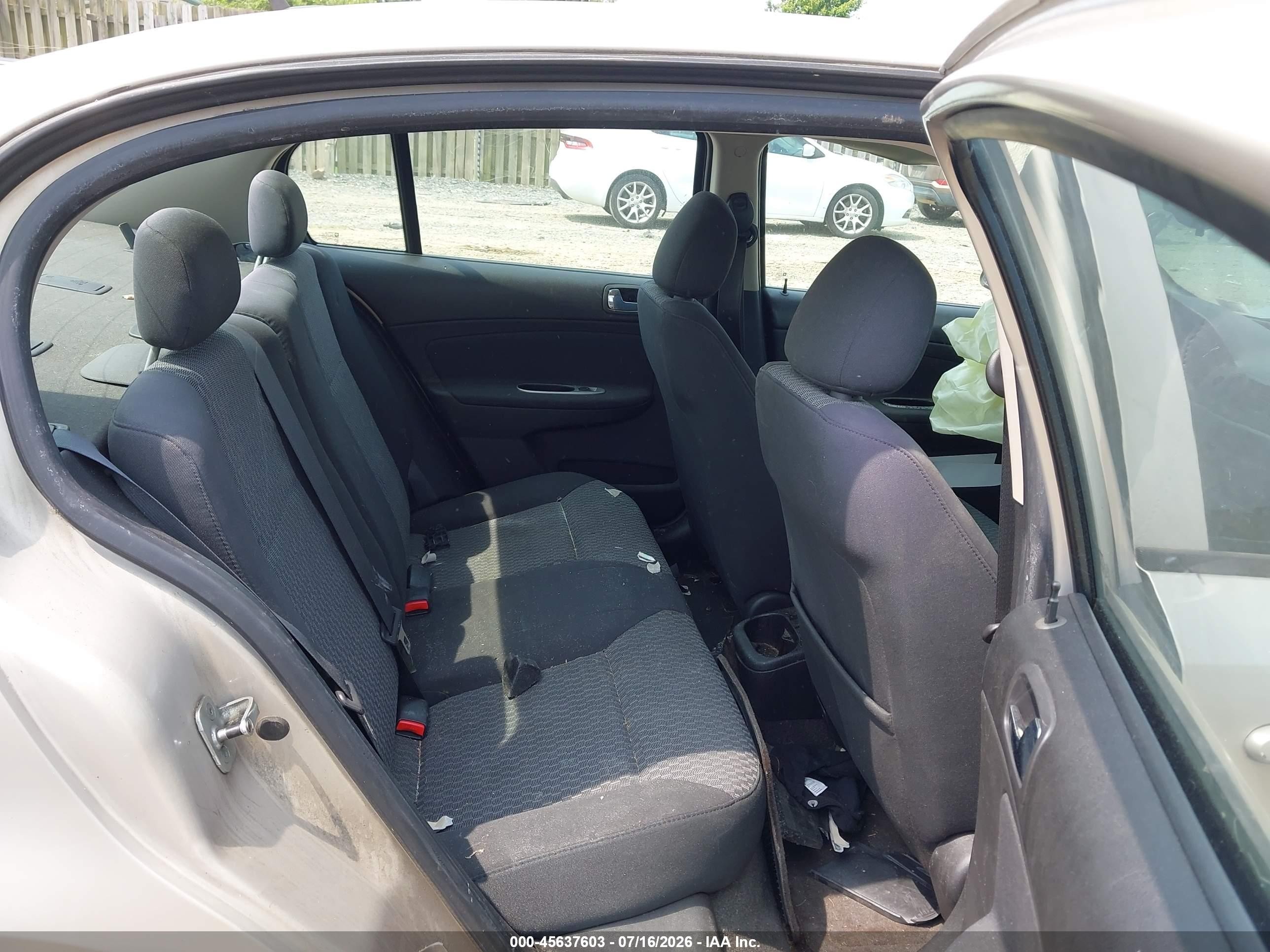 2009 Chevrolet Cobalt Lt Beige vin: 1G1AT58H897183700