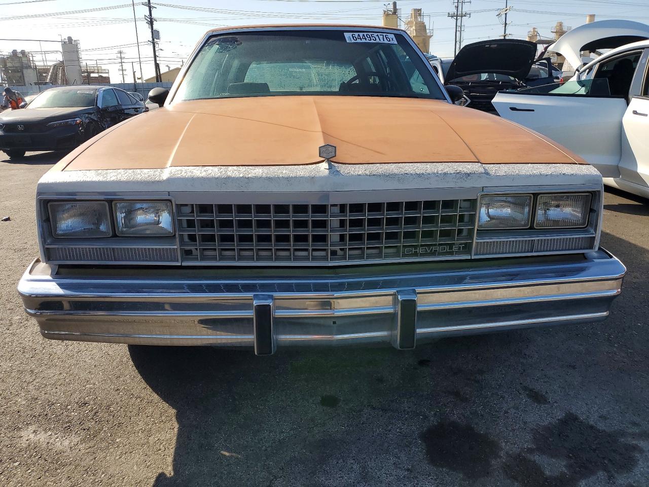 1982 Chevrolet Malibu Classic Gold vin: 1G1AW35K0CB173517