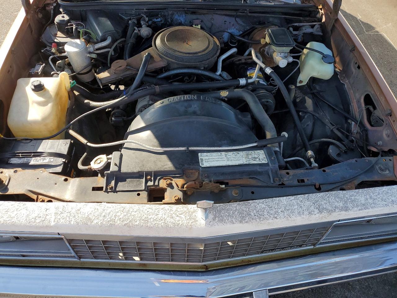 1982 Chevrolet Malibu Classic Gold vin: 1G1AW35K0CB173517