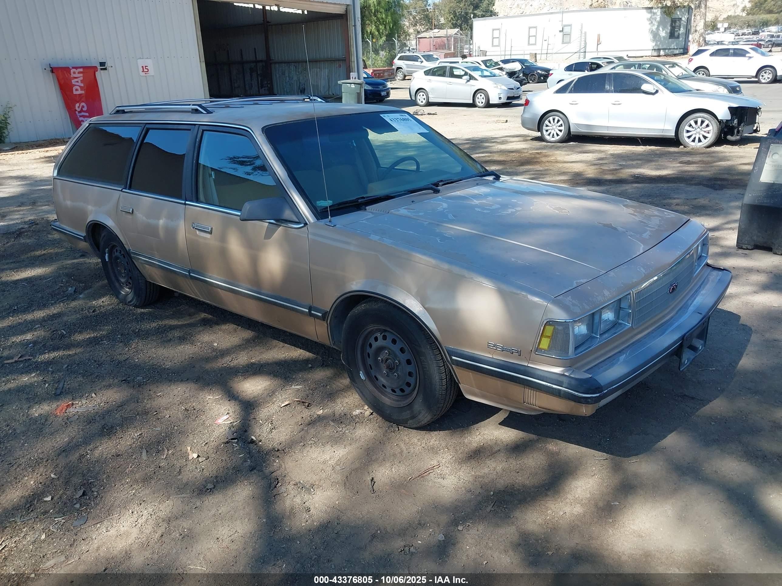 1986 Chevrolet Celebrity   Gold vin: 1G1AW35W9G6180693