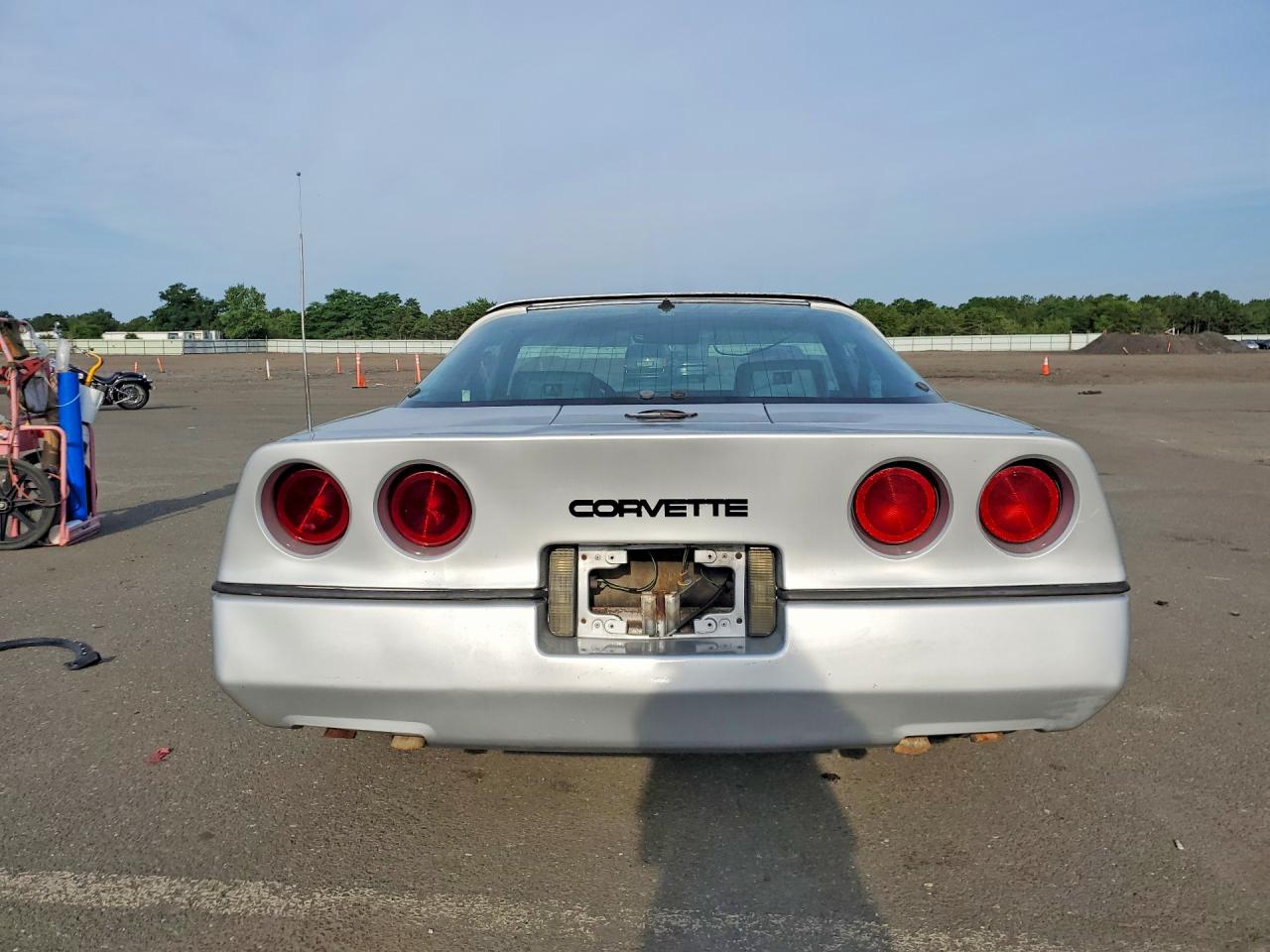 1984 Chevrolet Corvette Серебряный vin: 1G1AY0787E5118770