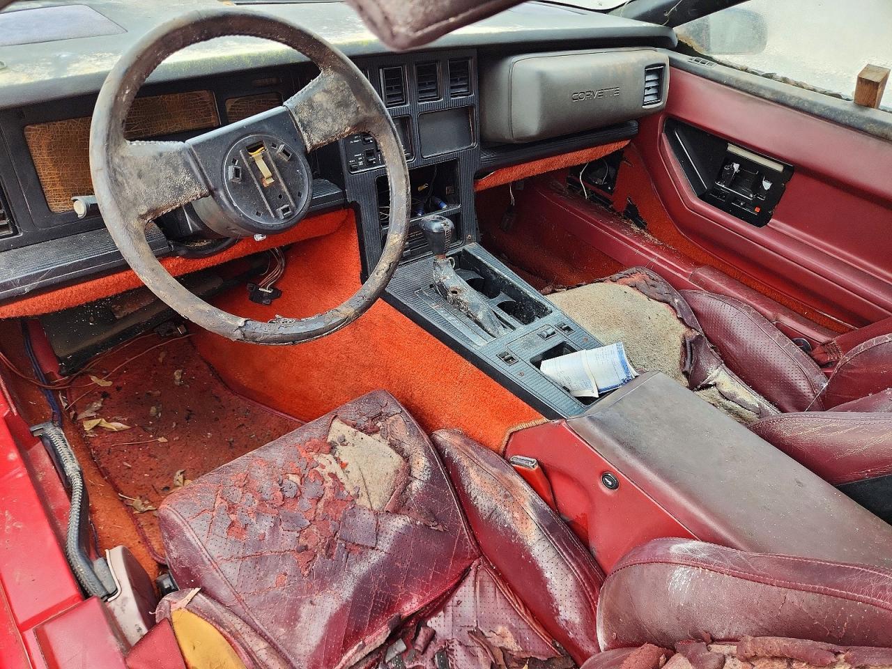 1984 Chevrolet Corvette Красный vin: 1G1AY078XE5125552