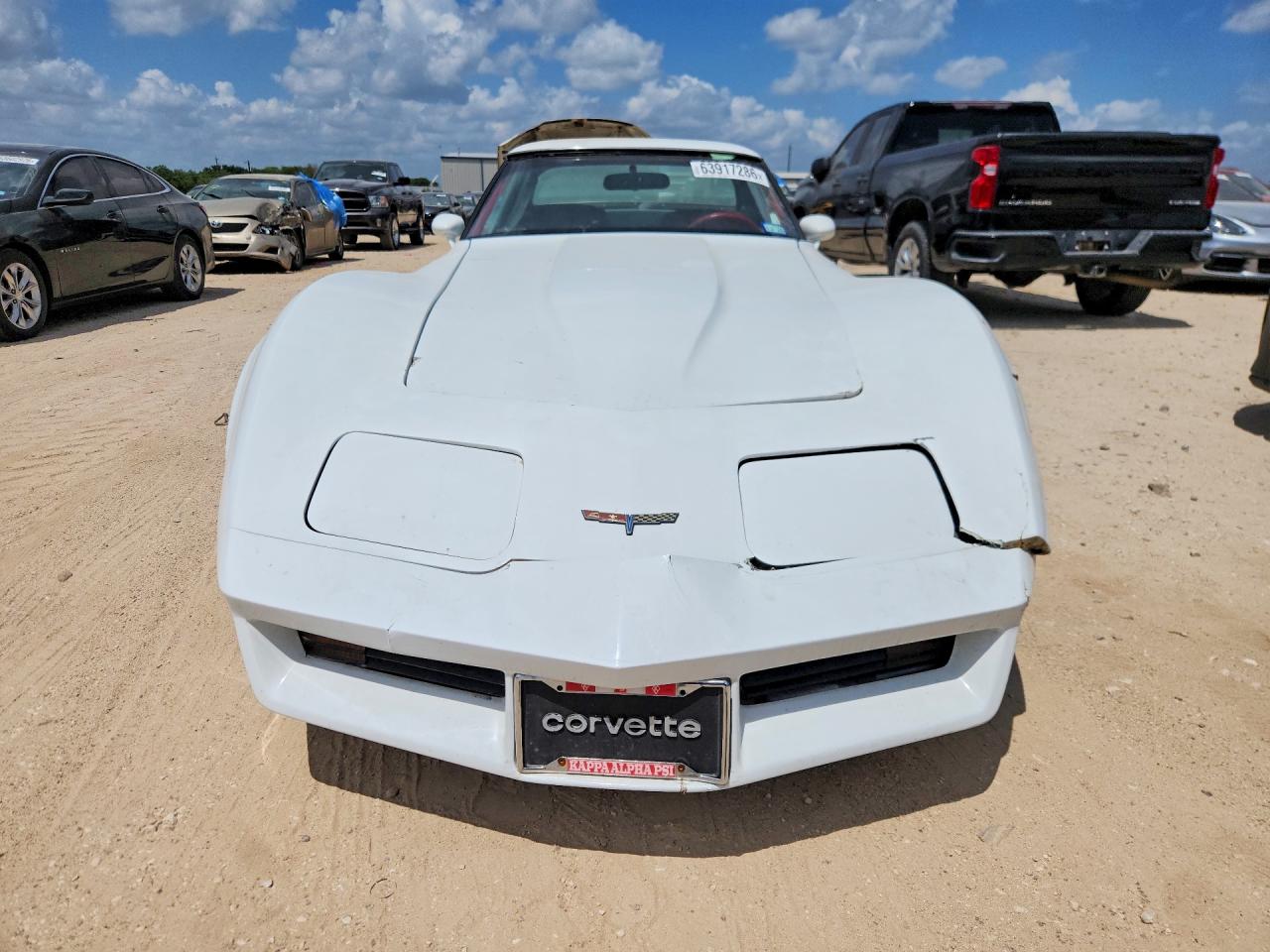 1981 Chevrolet Corvette Белый vin: 1G1AY8760BS420489