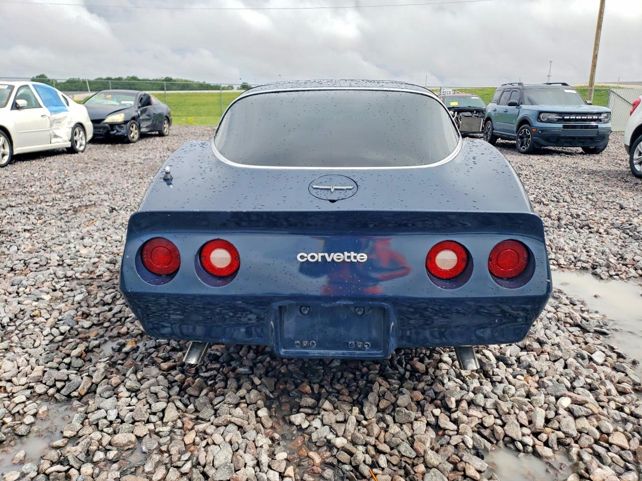 1981 Chevrolet Corvette Blue vin: 1G1AY8761B5104324