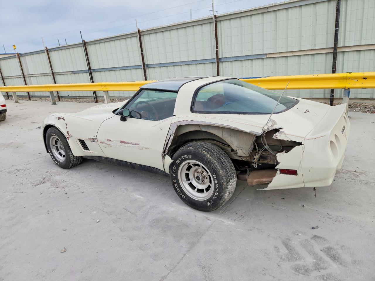 1981 Chevrolet Corvette White vin: 1G1AY8764BS402447