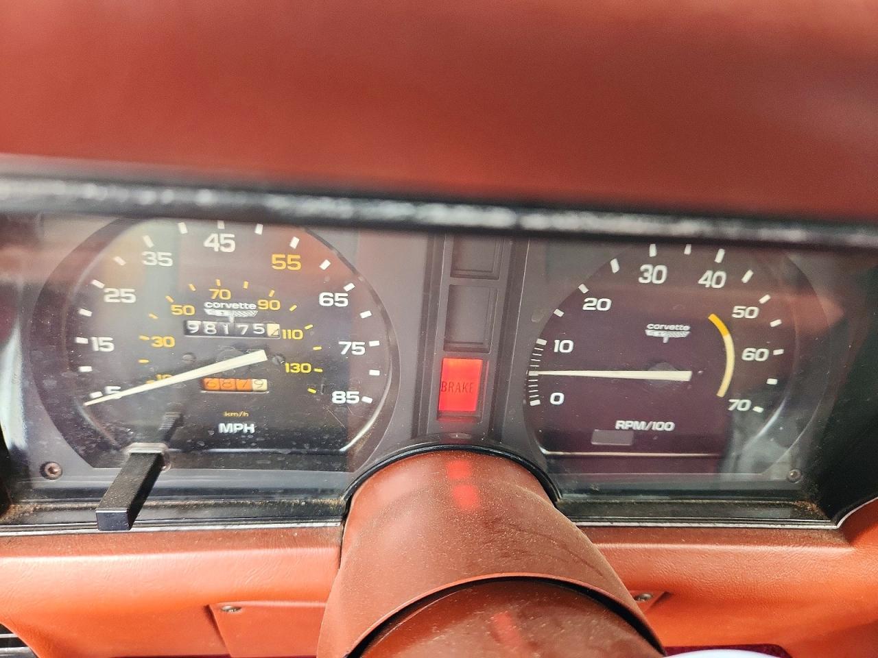 1981 Chevrolet Corvette White vin: 1G1AY8764BS402447