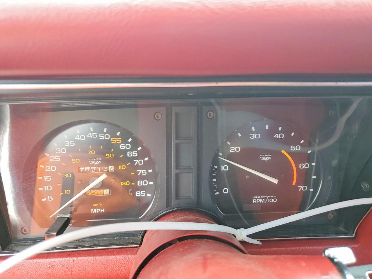 1982 Chevrolet Corvette Burgundy vin: 1G1AY8786C5108775