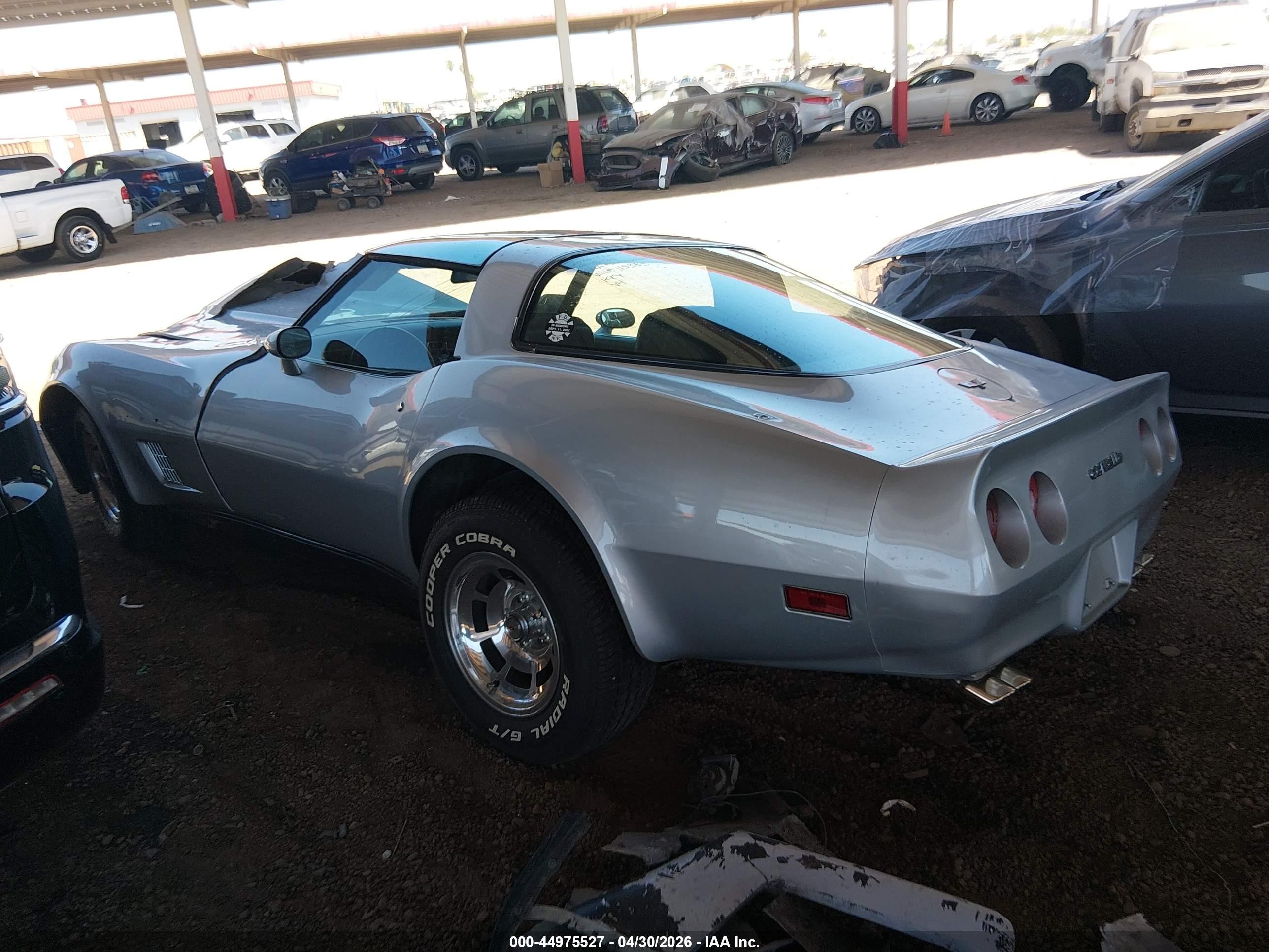 1982 Chevrolet Corvette   Silver vin: 1G1AY8786C5115385
