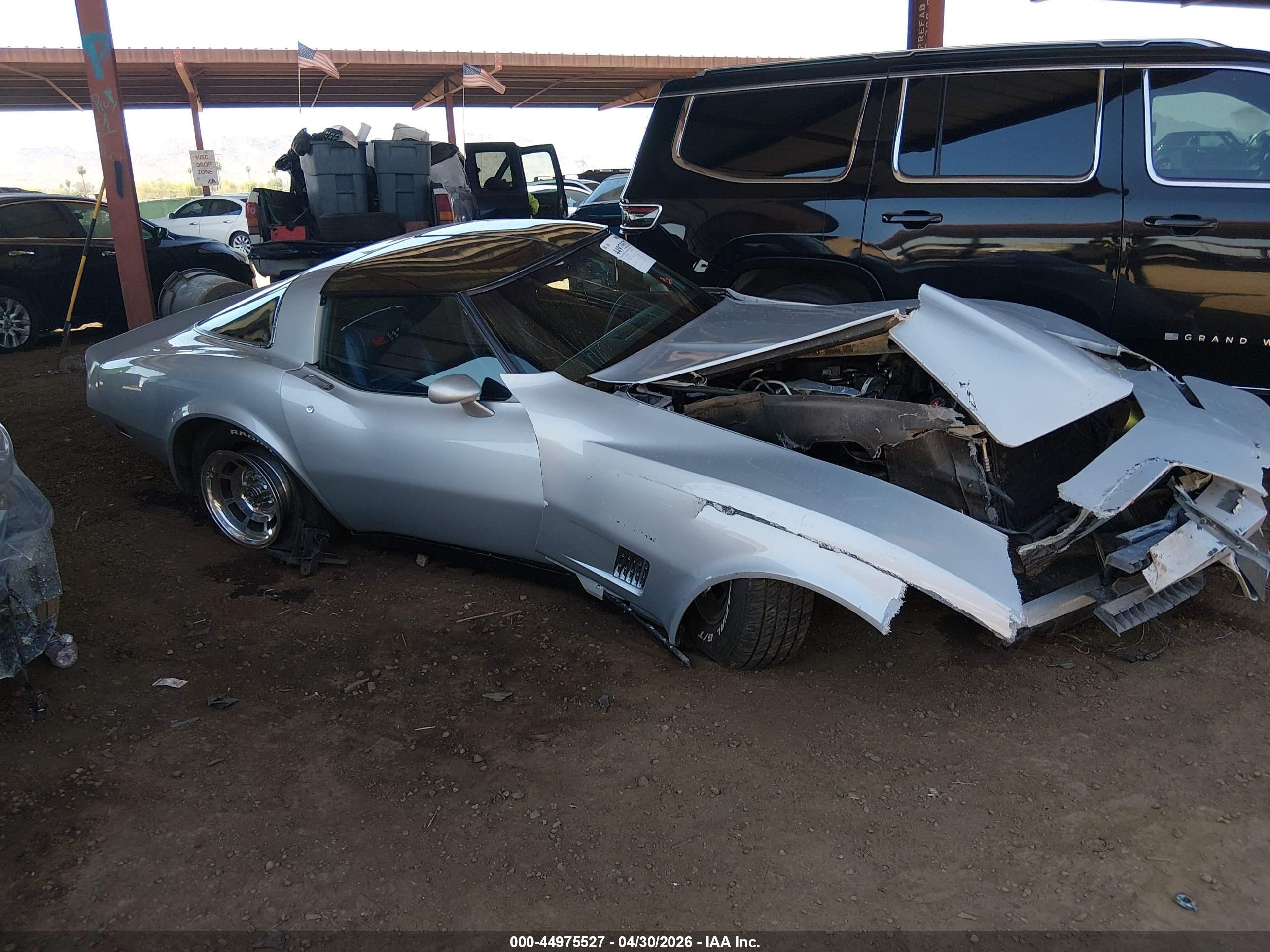 1982 Chevrolet Corvette   Silver vin: 1G1AY8786C5115385