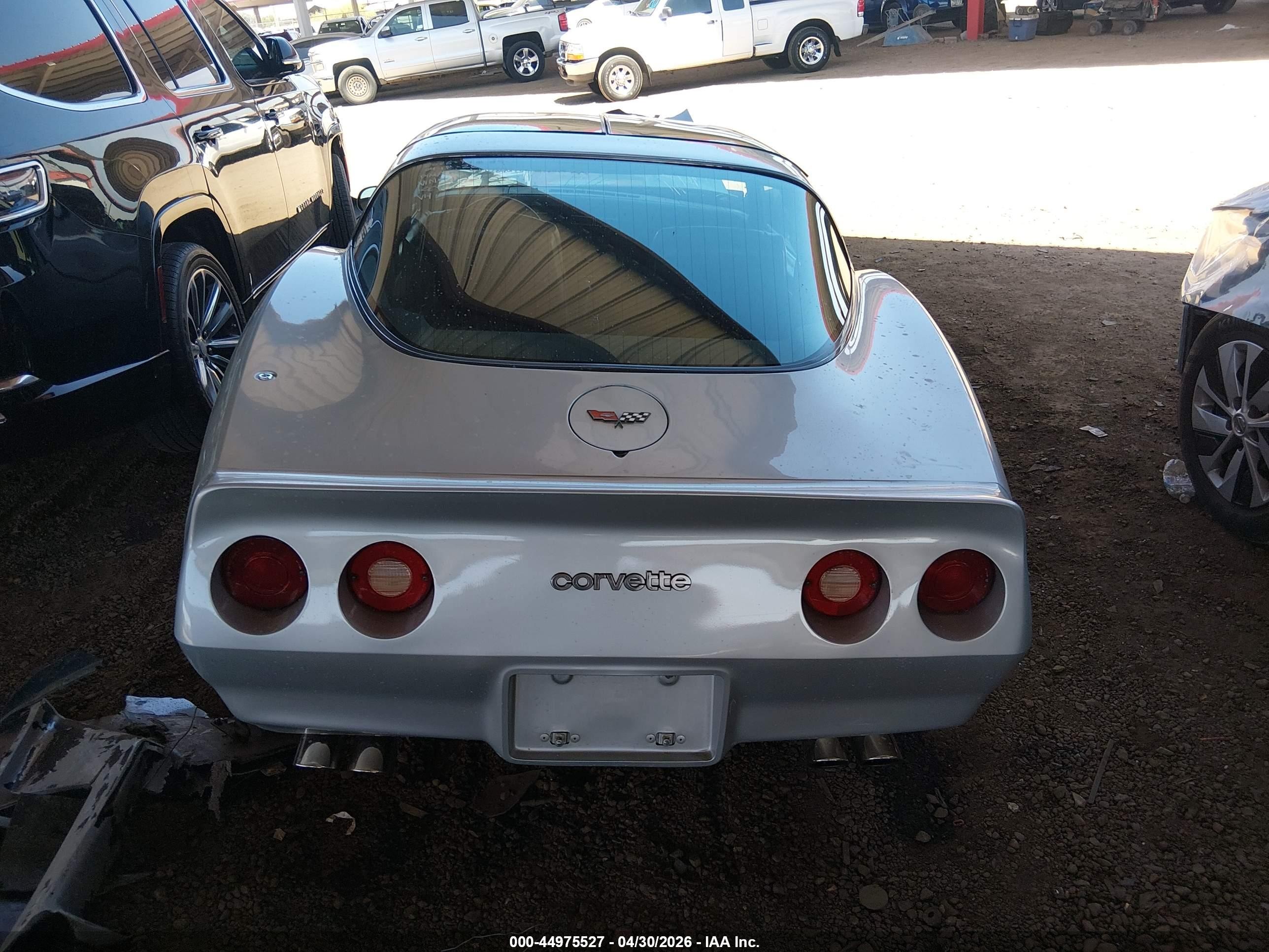 1982 Chevrolet Corvette   Silver vin: 1G1AY8786C5115385