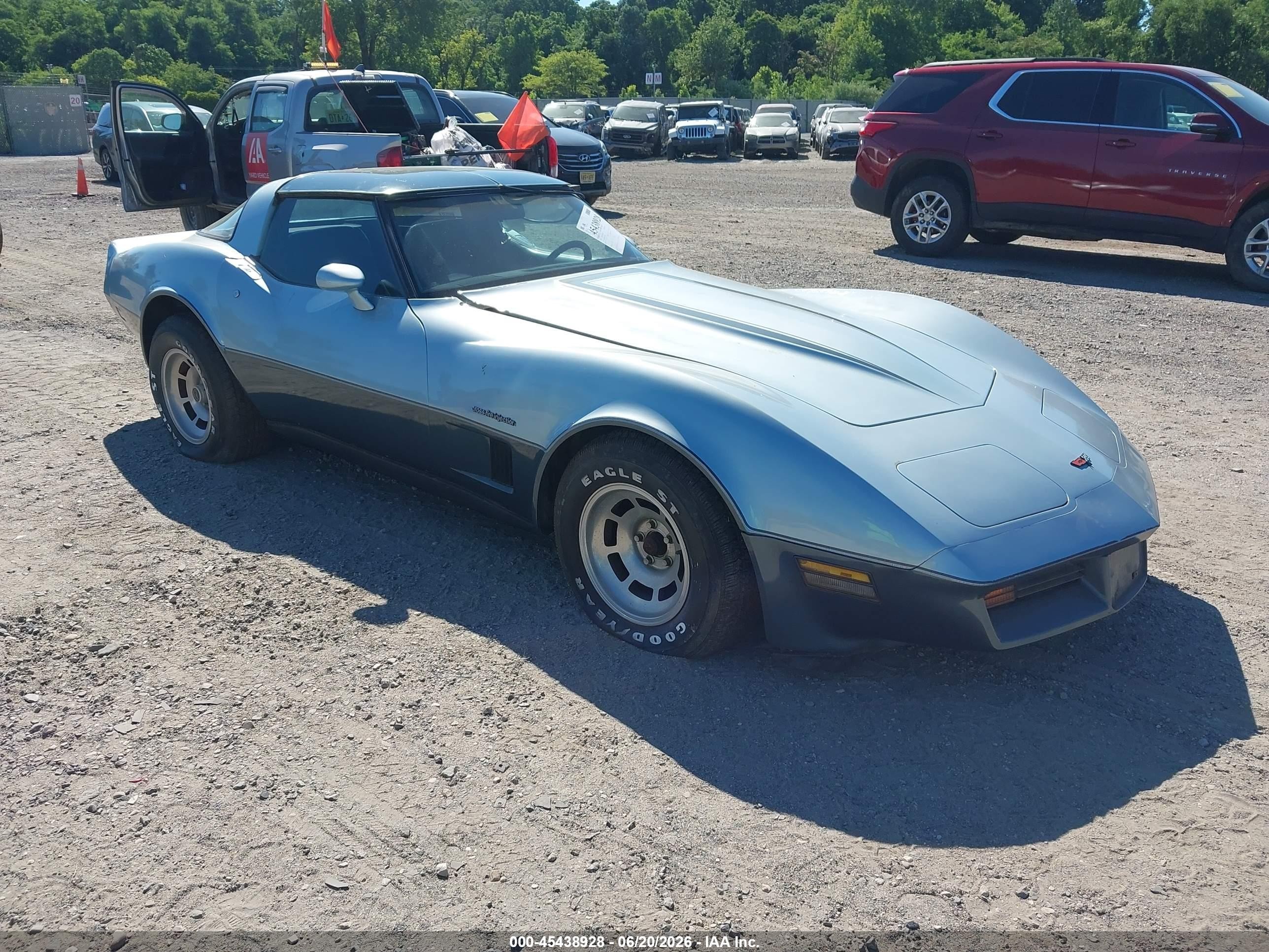 1982 Chevrolet Corvette   Синий vin: 1G1AY8789C5113940