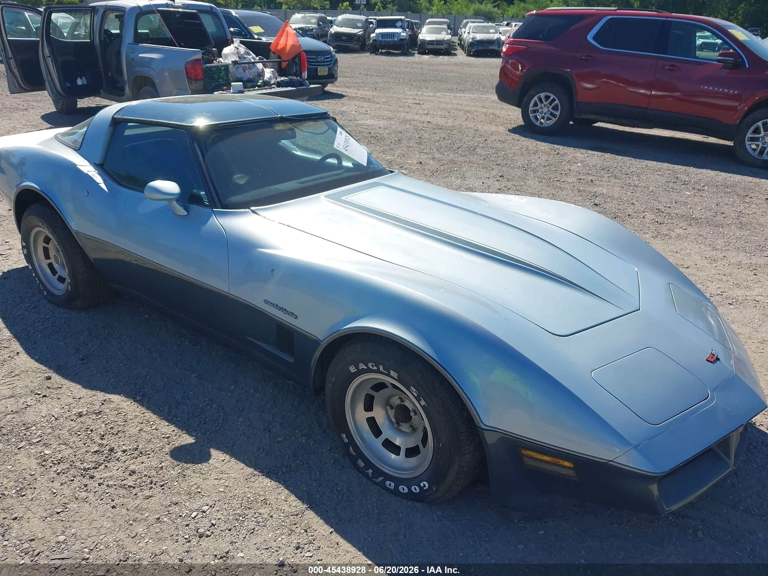 1982 Chevrolet Corvette   Синий vin: 1G1AY8789C5113940