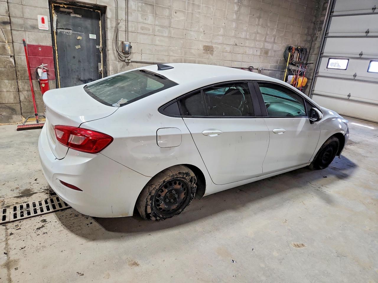 2017 Chevrolet Cruze 1lt Белый vin: 1G1BA5SM6H7143940
