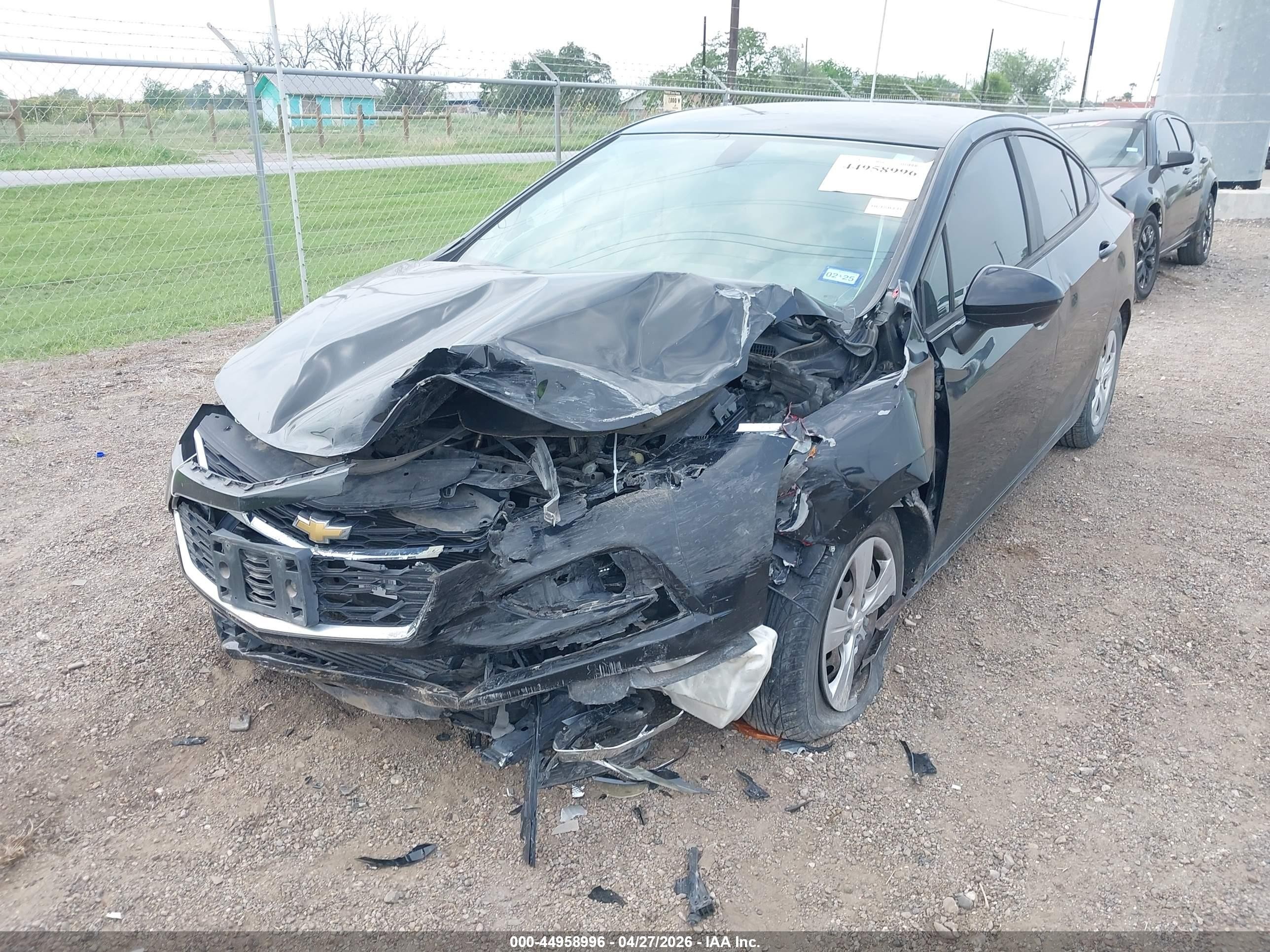 2016 Chevrolet Cruze Ls Auto Черный vin: 1G1BC5SM0G7325254