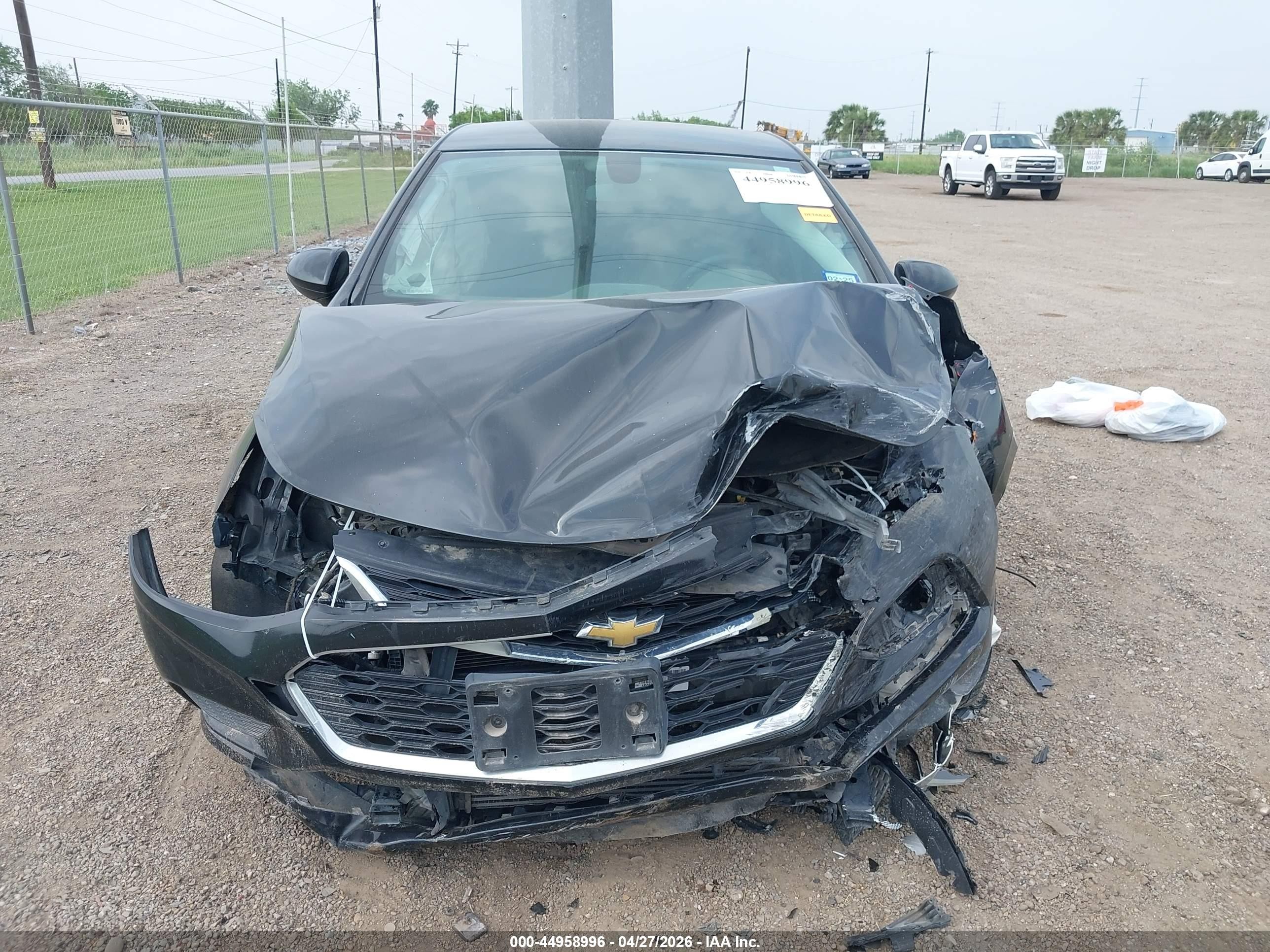2016 Chevrolet Cruze Ls Auto Черный vin: 1G1BC5SM0G7325254