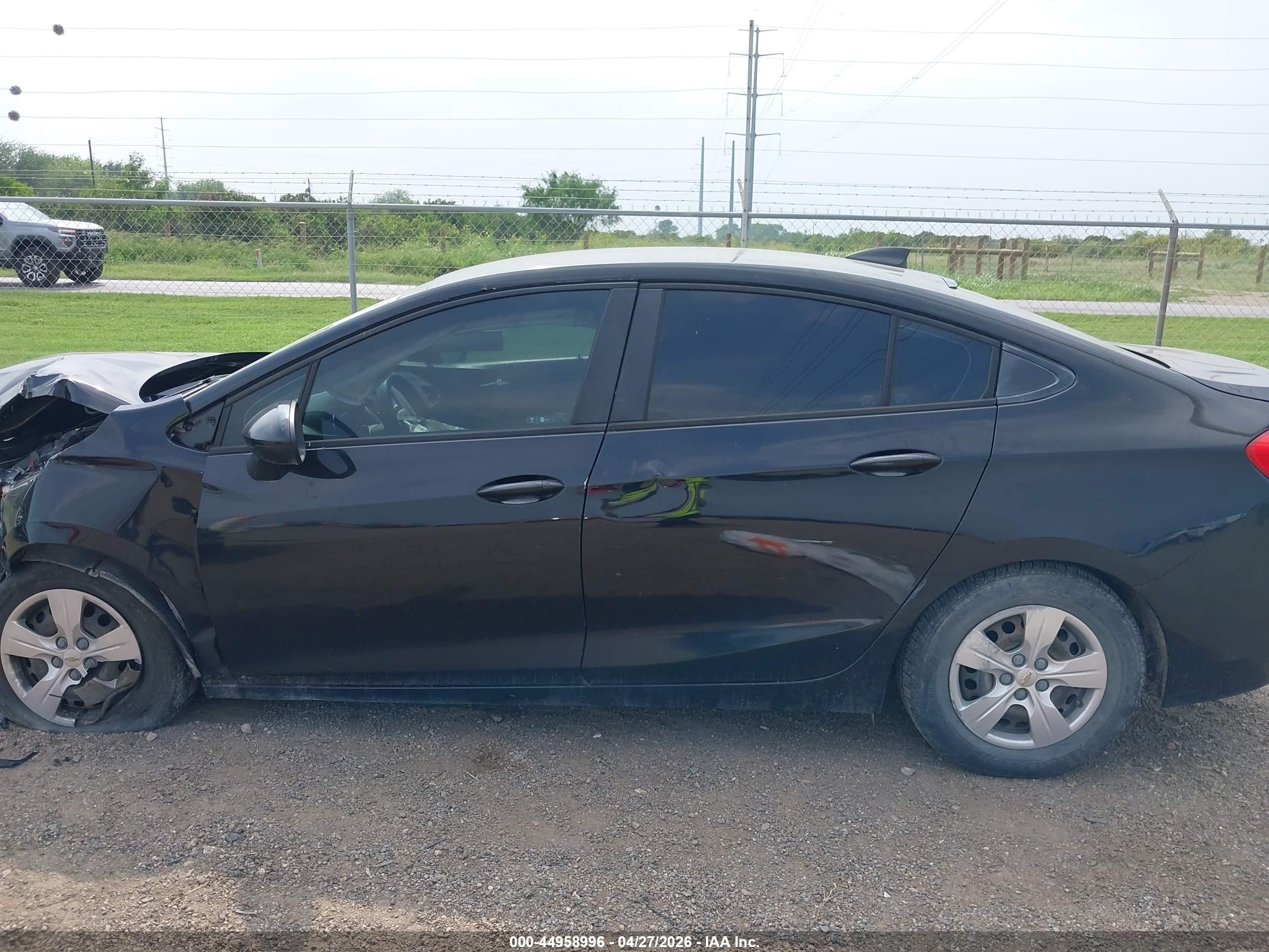 2016 Chevrolet Cruze Ls Auto Черный vin: 1G1BC5SM0G7325254
