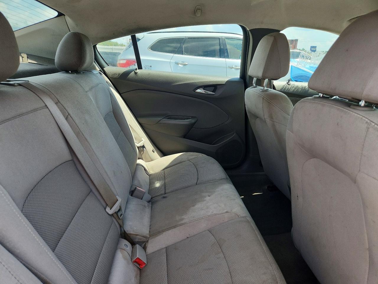 2017 Chevrolet Cruze Ls Silver vin: 1G1BC5SM1H7179271
