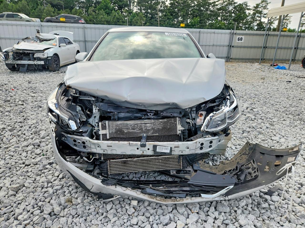 2016 Chevrolet Cruze Ls Серебряный vin: 1G1BC5SM2G7252940
