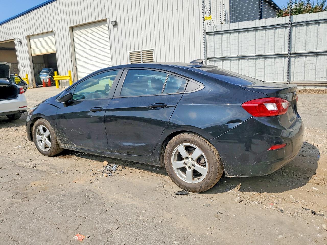 2016 Chevrolet Cruze Ls Черный vin: 1G1BC5SM4G7267584