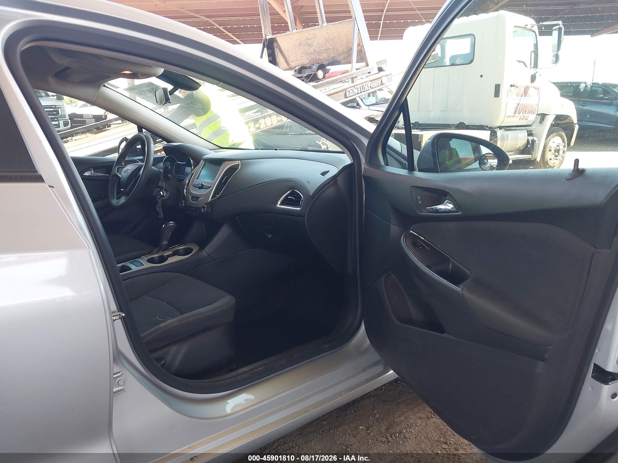 2017 Chevrolet Cruze Ls Auto Silver vin: 1G1BC5SM4H7119890