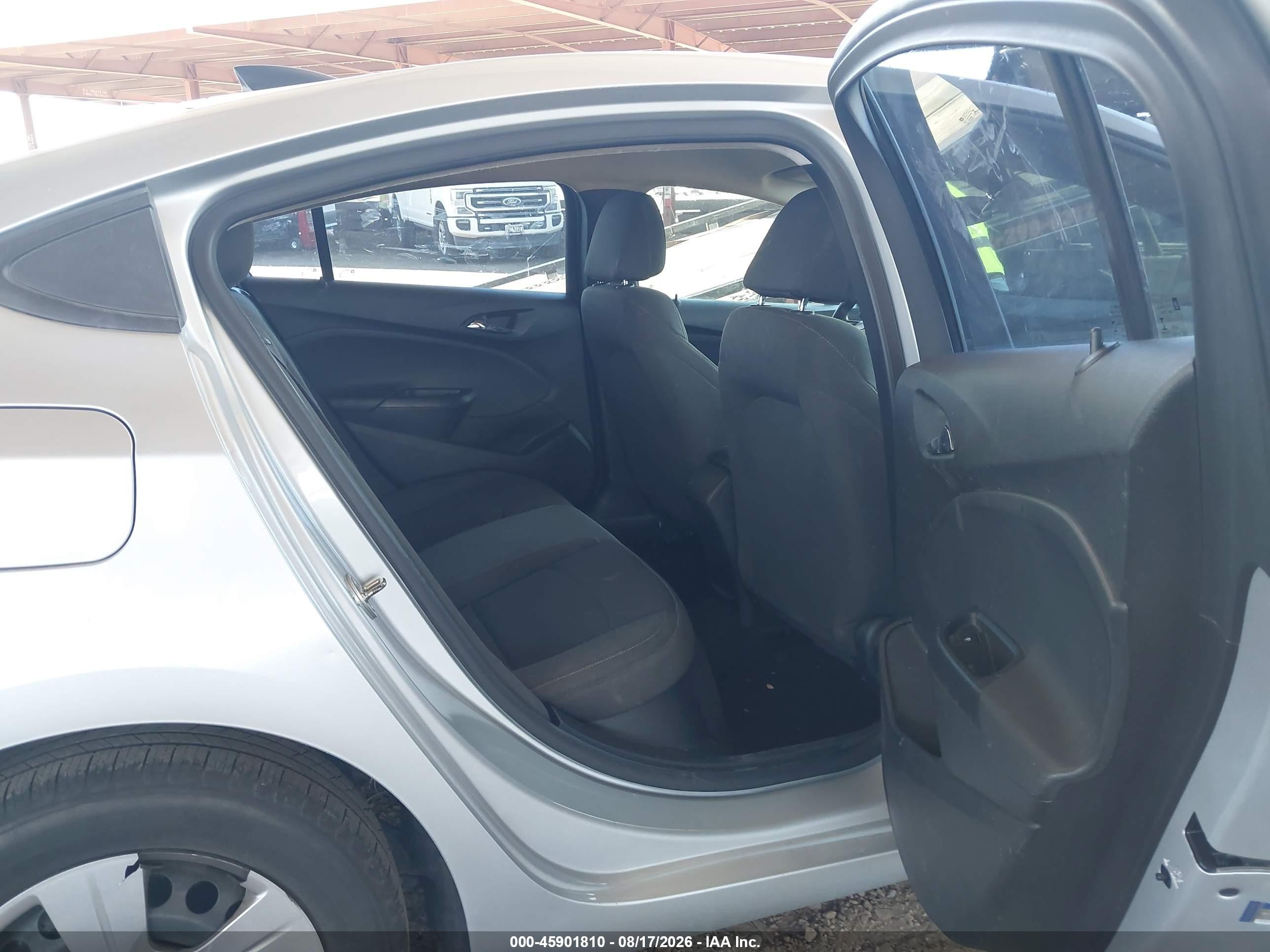 2017 Chevrolet Cruze Ls Auto Silver vin: 1G1BC5SM4H7119890