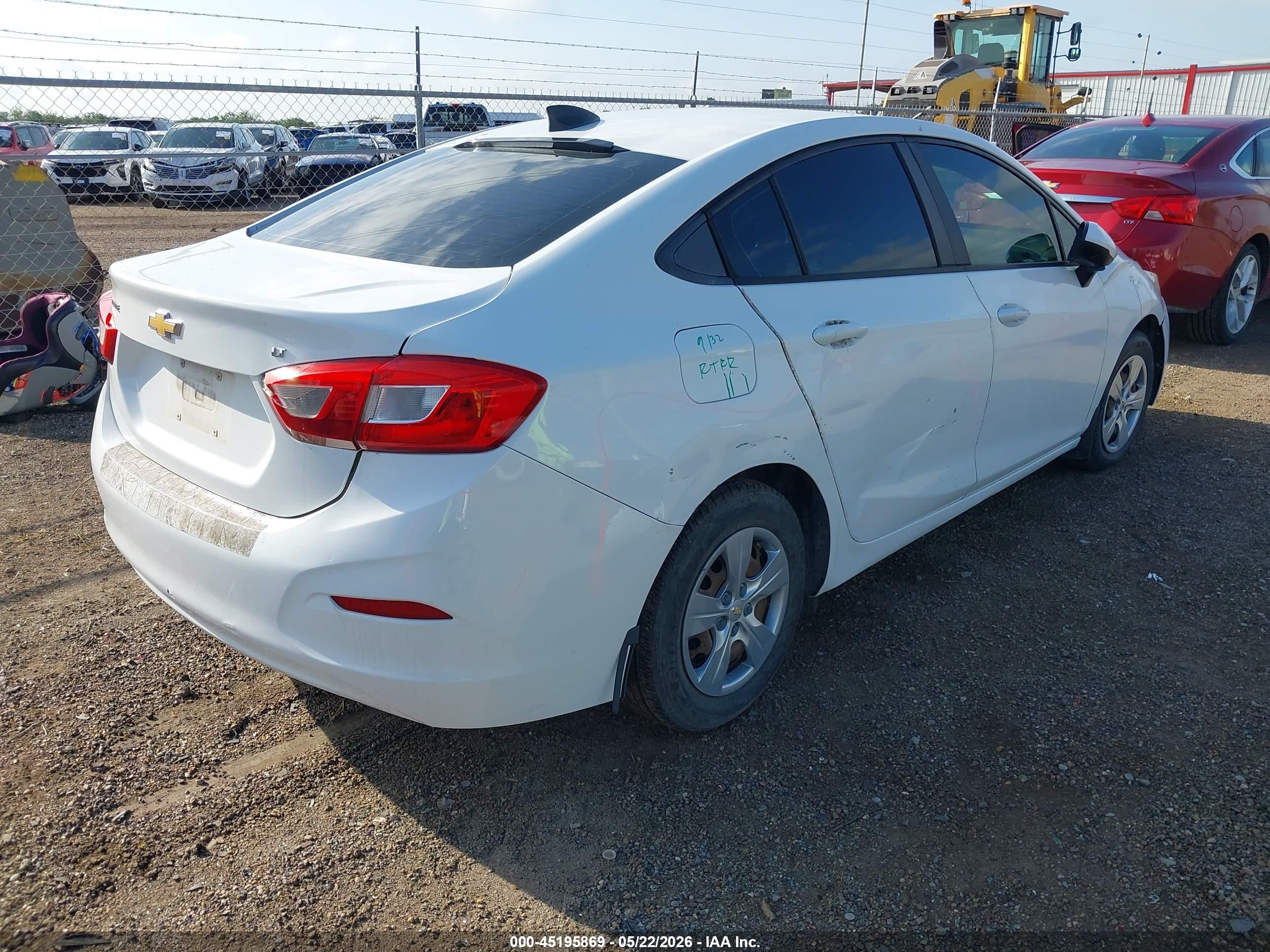 2016 Chevrolet Cruze Ls Auto White vin: 1G1BC5SM5G7257162
