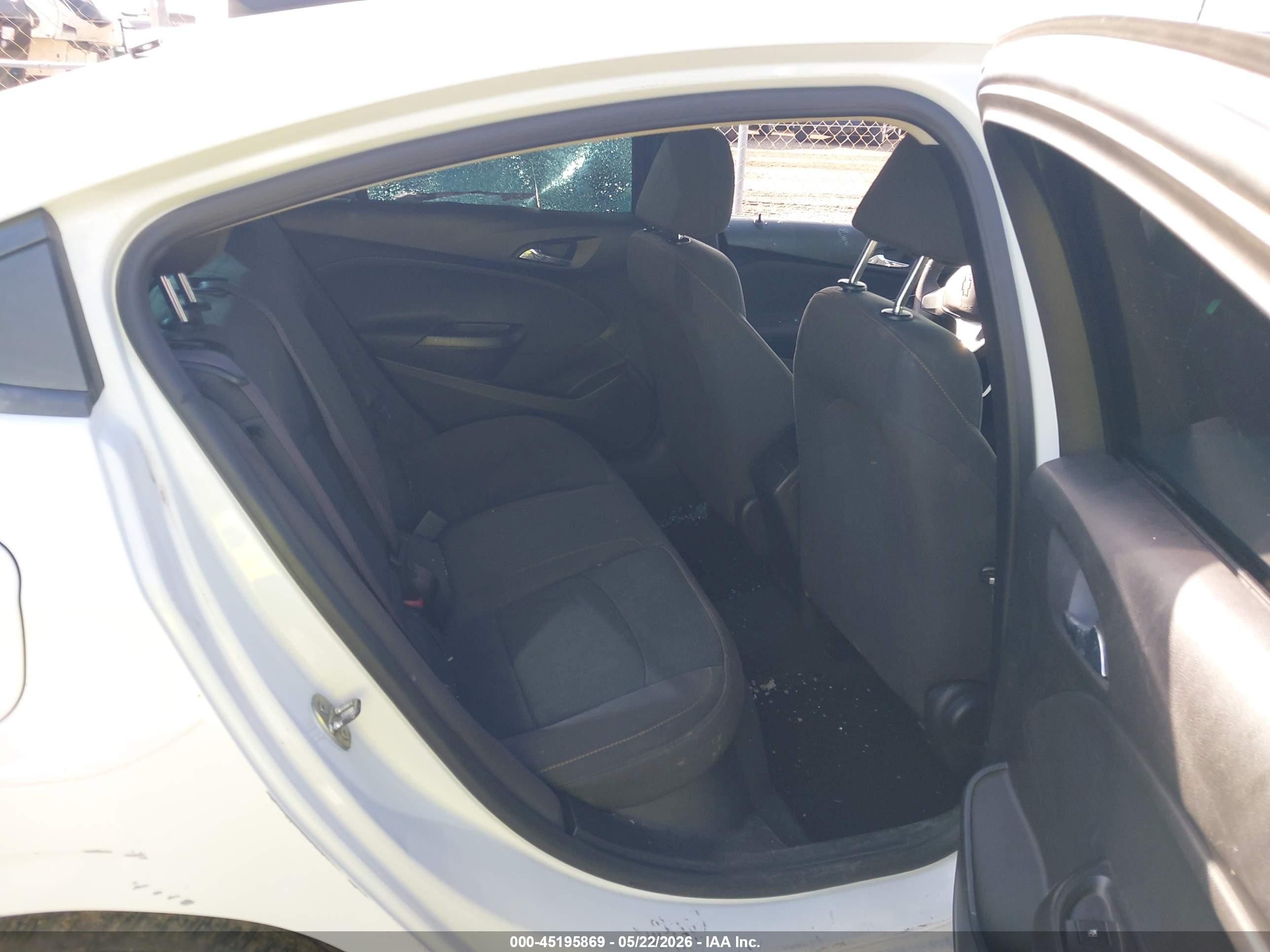 2016 Chevrolet Cruze Ls Auto White vin: 1G1BC5SM5G7257162