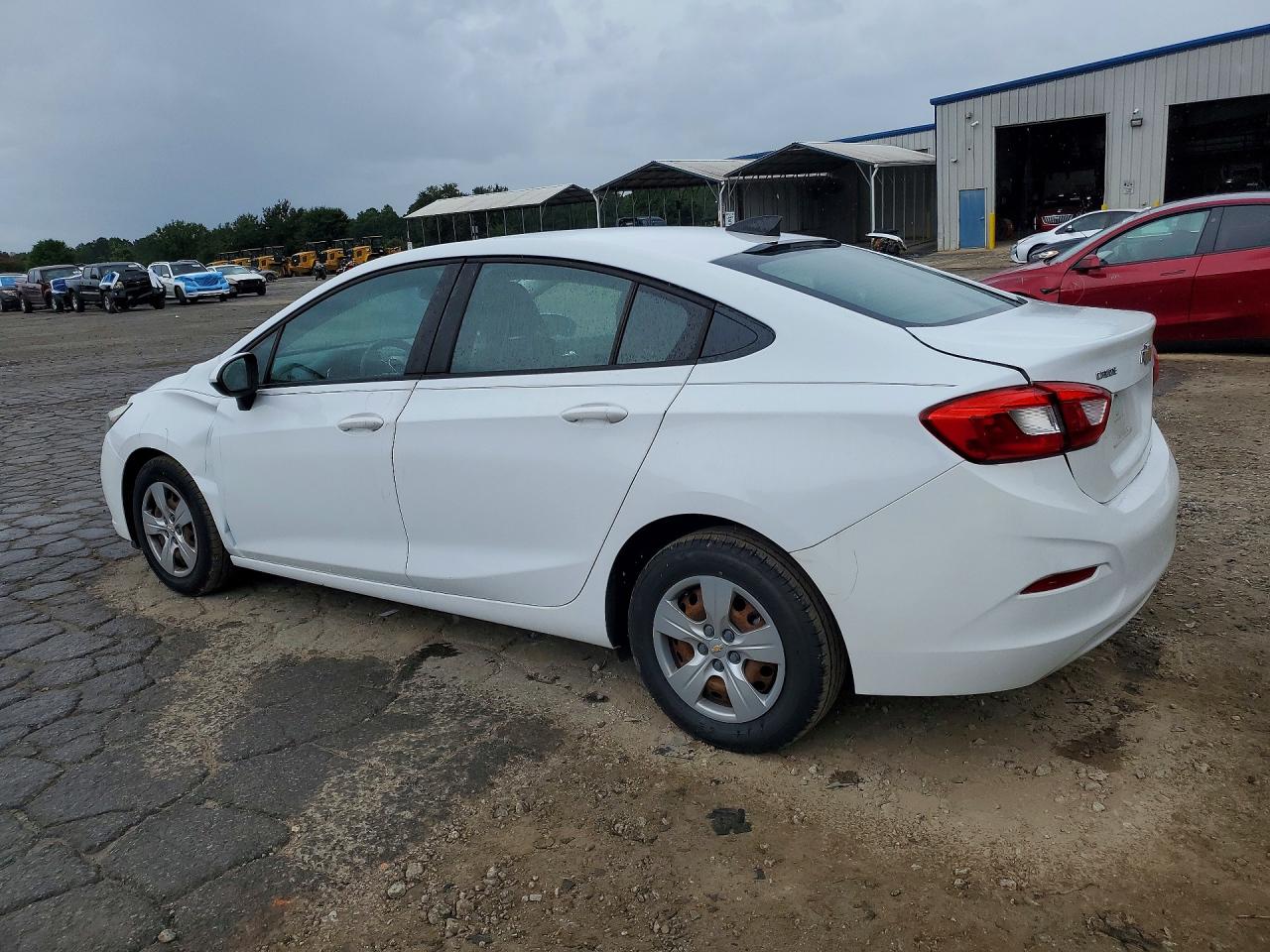 2018 Chevrolet Cruze Ls White vin: 1G1BC5SM5J7243818