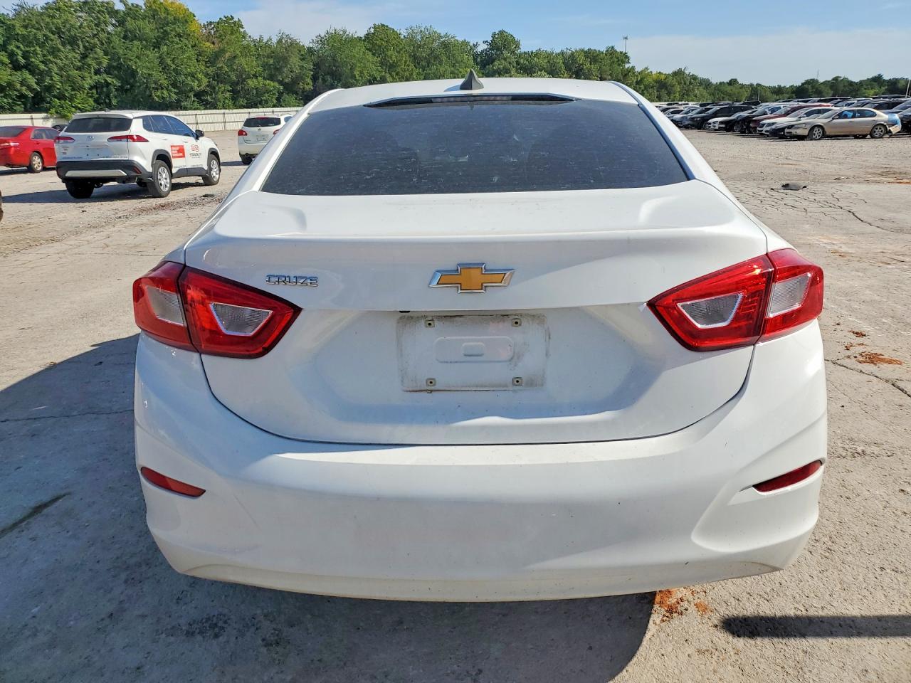 2019 Chevrolet Cruze Ls Белый vin: 1G1BC5SM5K7153408