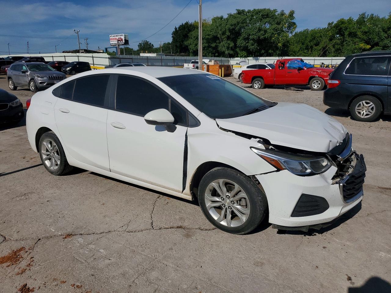 2019 Chevrolet Cruze Ls Белый vin: 1G1BC5SM5K7153408