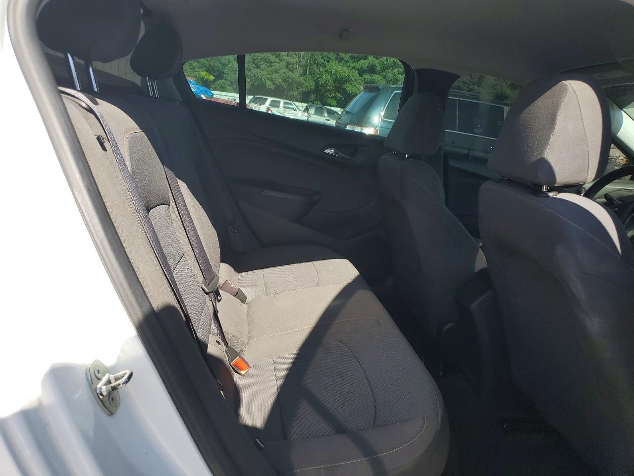 2019 Chevrolet Cruze Ls Белый vin: 1G1BC5SM5K7153408