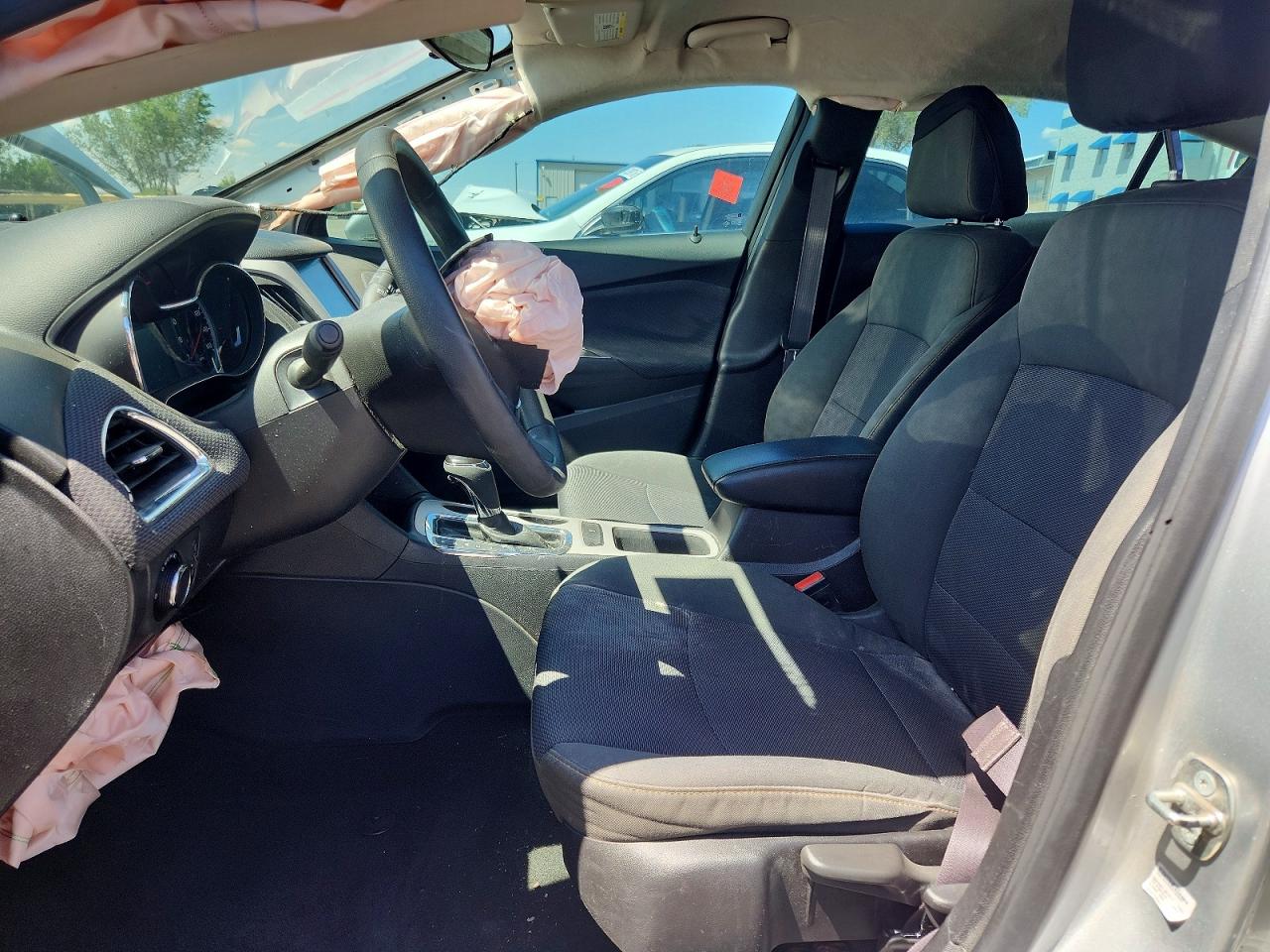 2017 Chevrolet Cruze Ls Silver vin: 1G1BC5SMXH7128884