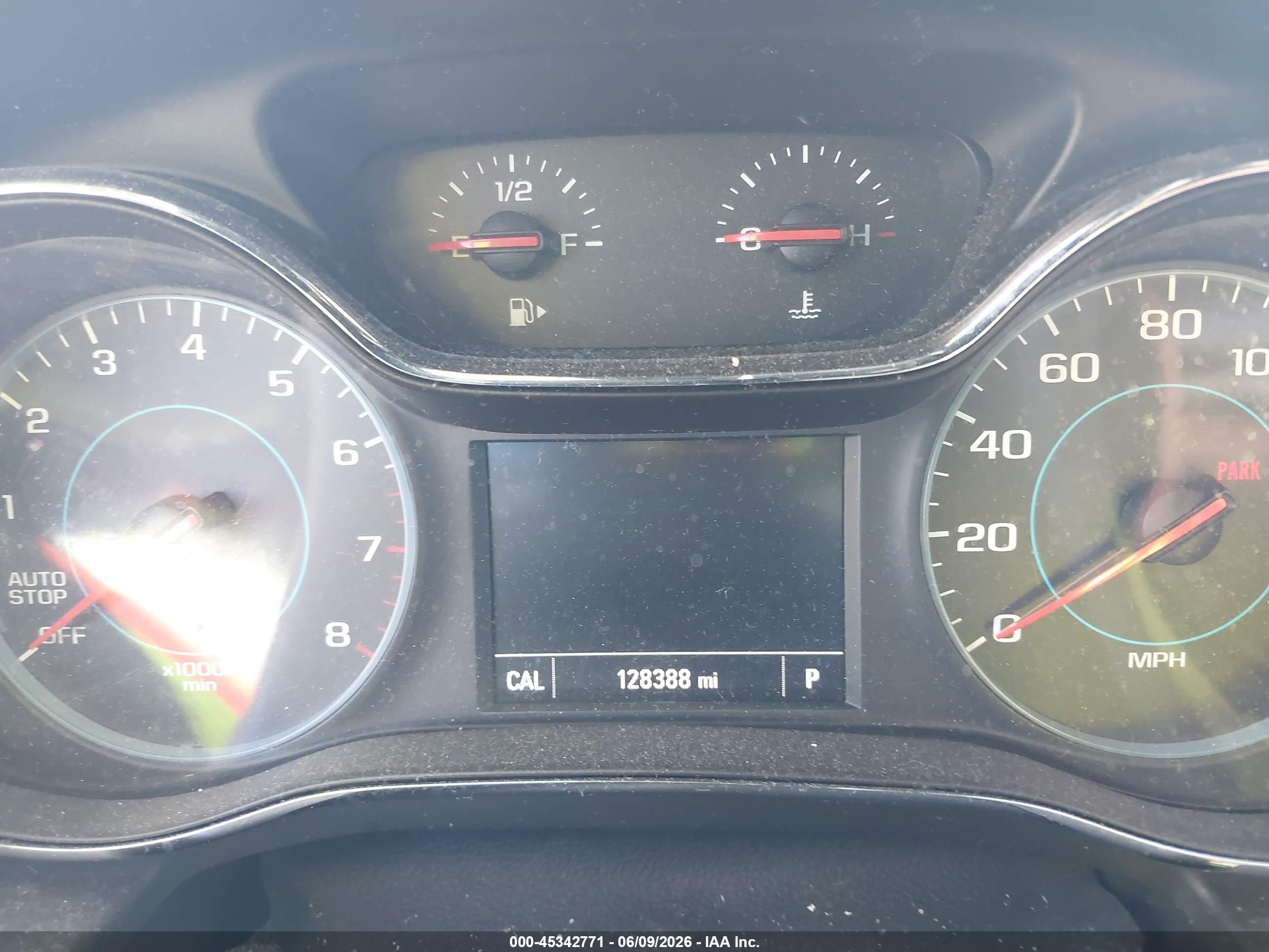 2017 Chevrolet Cruze Ls Auto Silver vin: 1G1BC5SMXH7212073