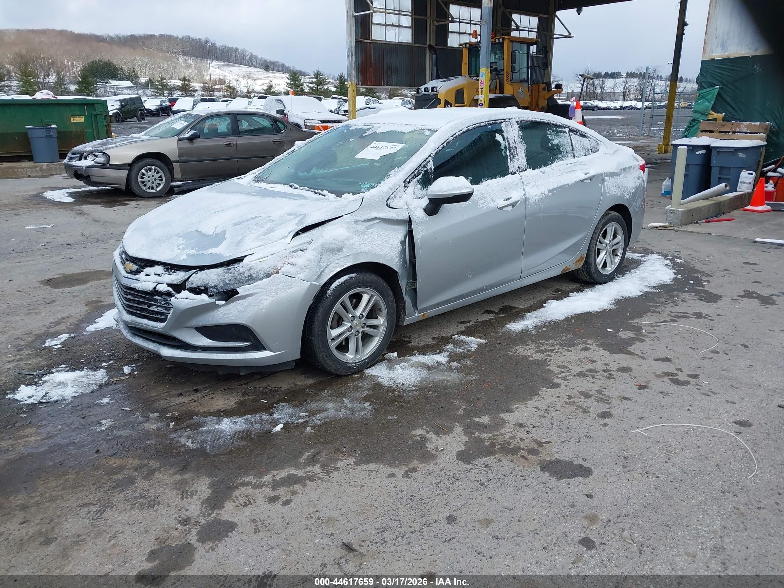 2017 Chevrolet Cruze Lt Auto Серебряный vin: 1G1BE5SM0H7252883
