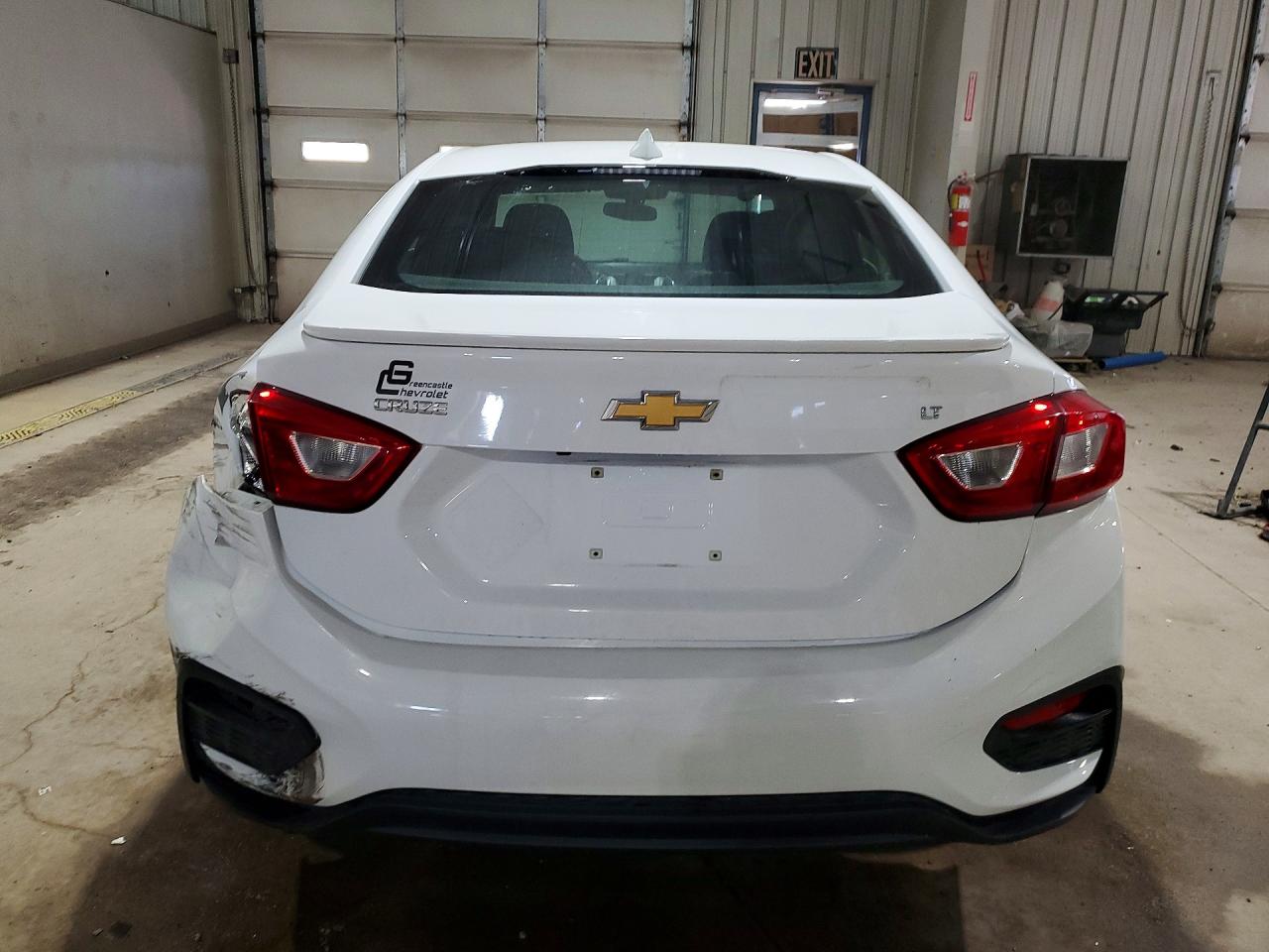 2017 Chevrolet Cruze Lt White vin: 1G1BE5SM2H7268647