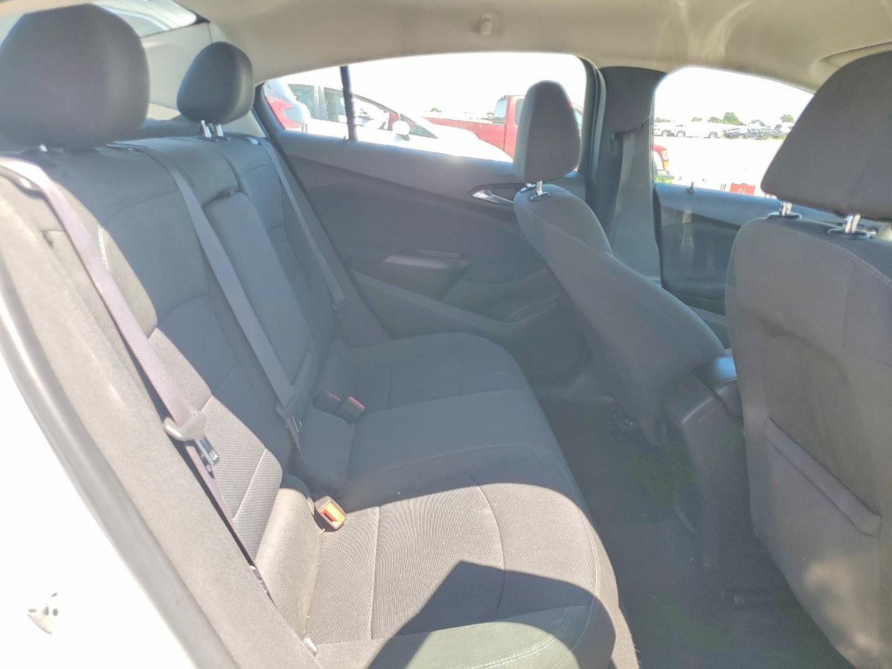2016 Chevrolet Cruze Lt White vin: 1G1BE5SM4G7305597