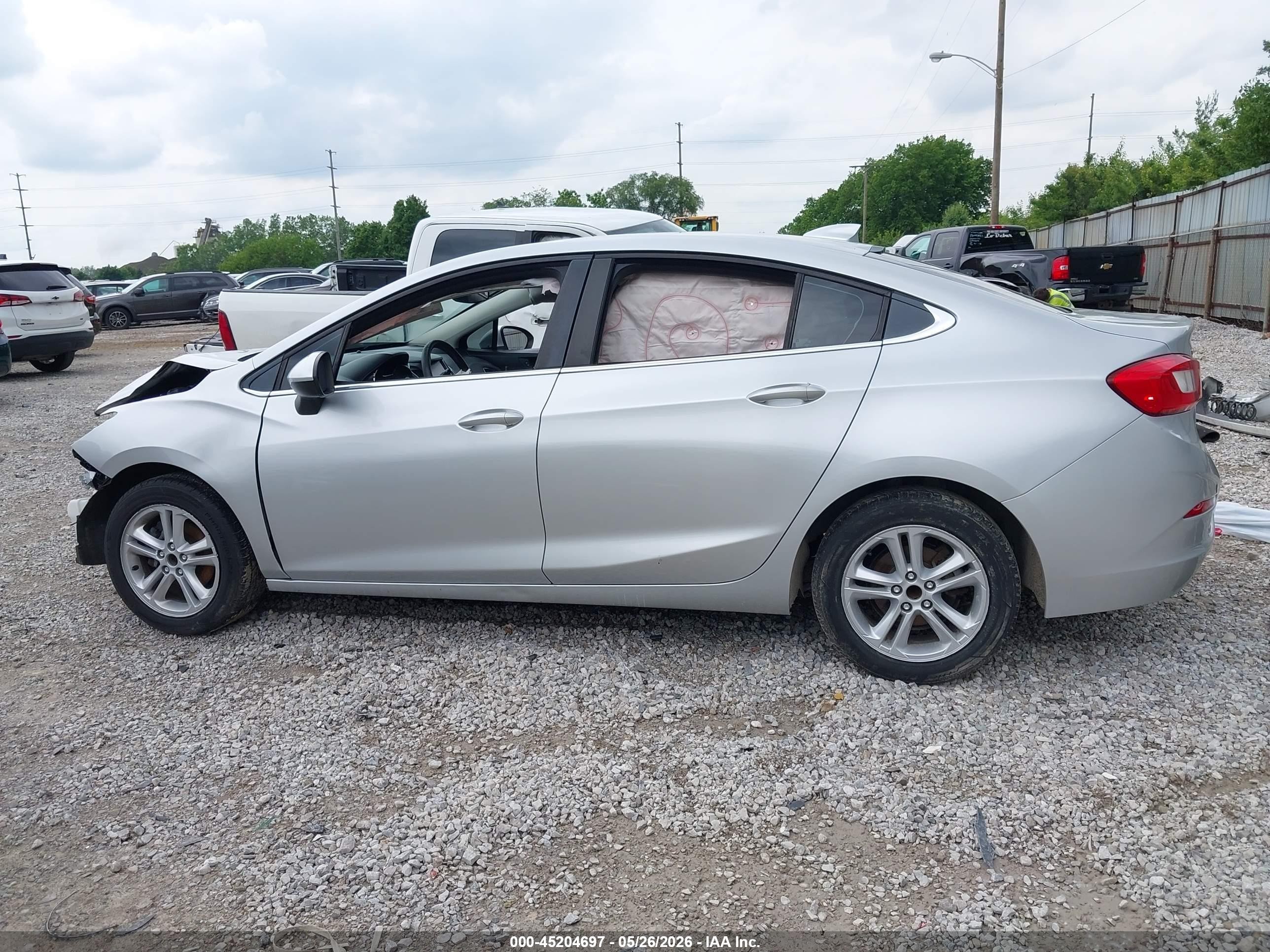 2018 Chevrolet Cruze Lt Auto Серебряный vin: 1G1BE5SM4J7188028