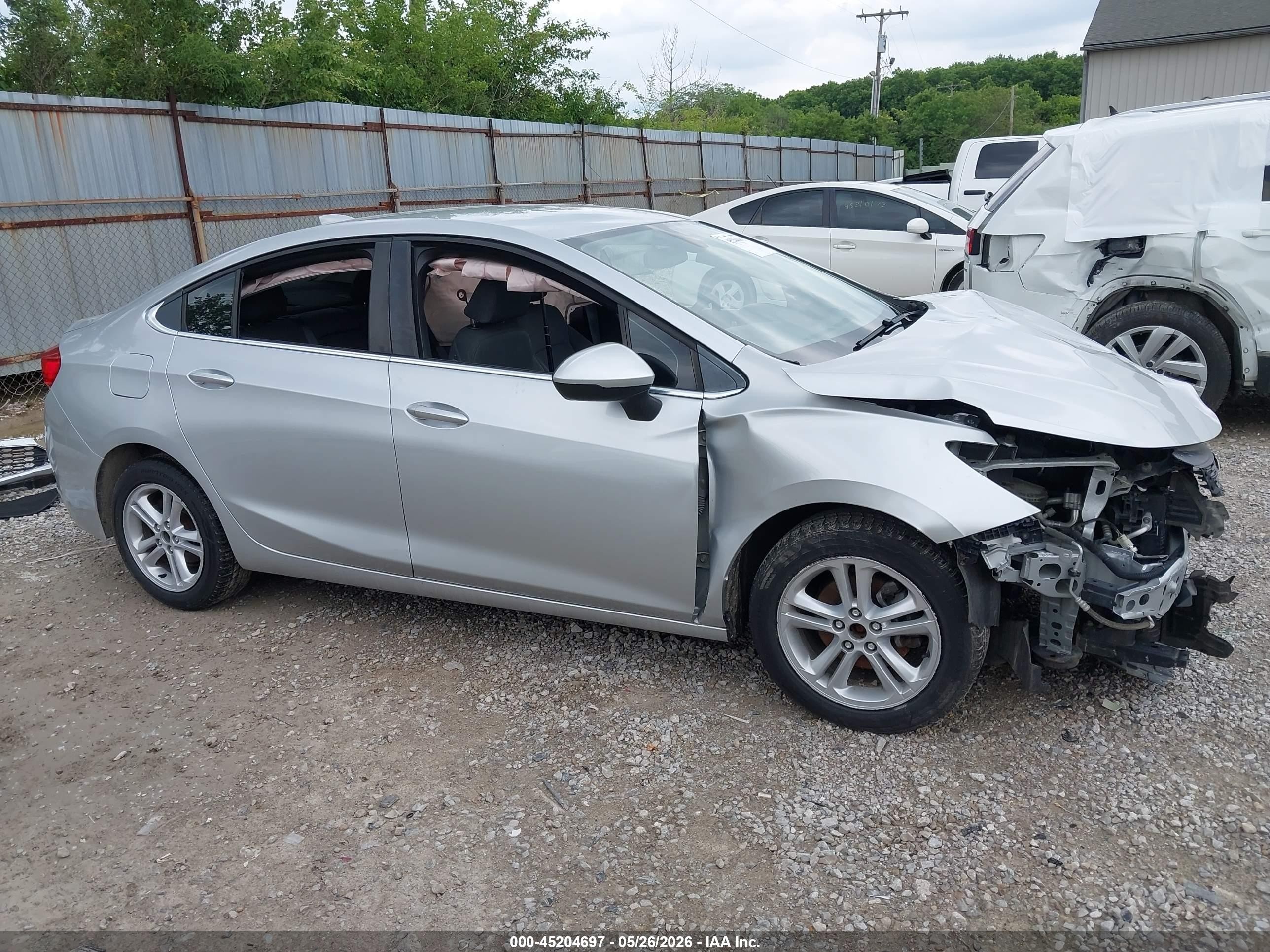 2018 Chevrolet Cruze Lt Auto Серебряный vin: 1G1BE5SM4J7188028