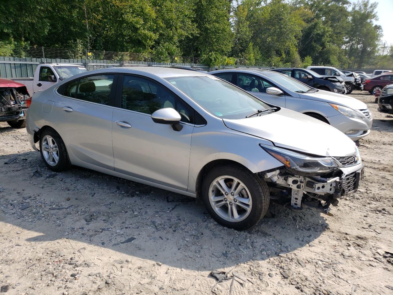 2017 Chevrolet Cruze Lt Серебряный vin: 1G1BE5SM5H7125627