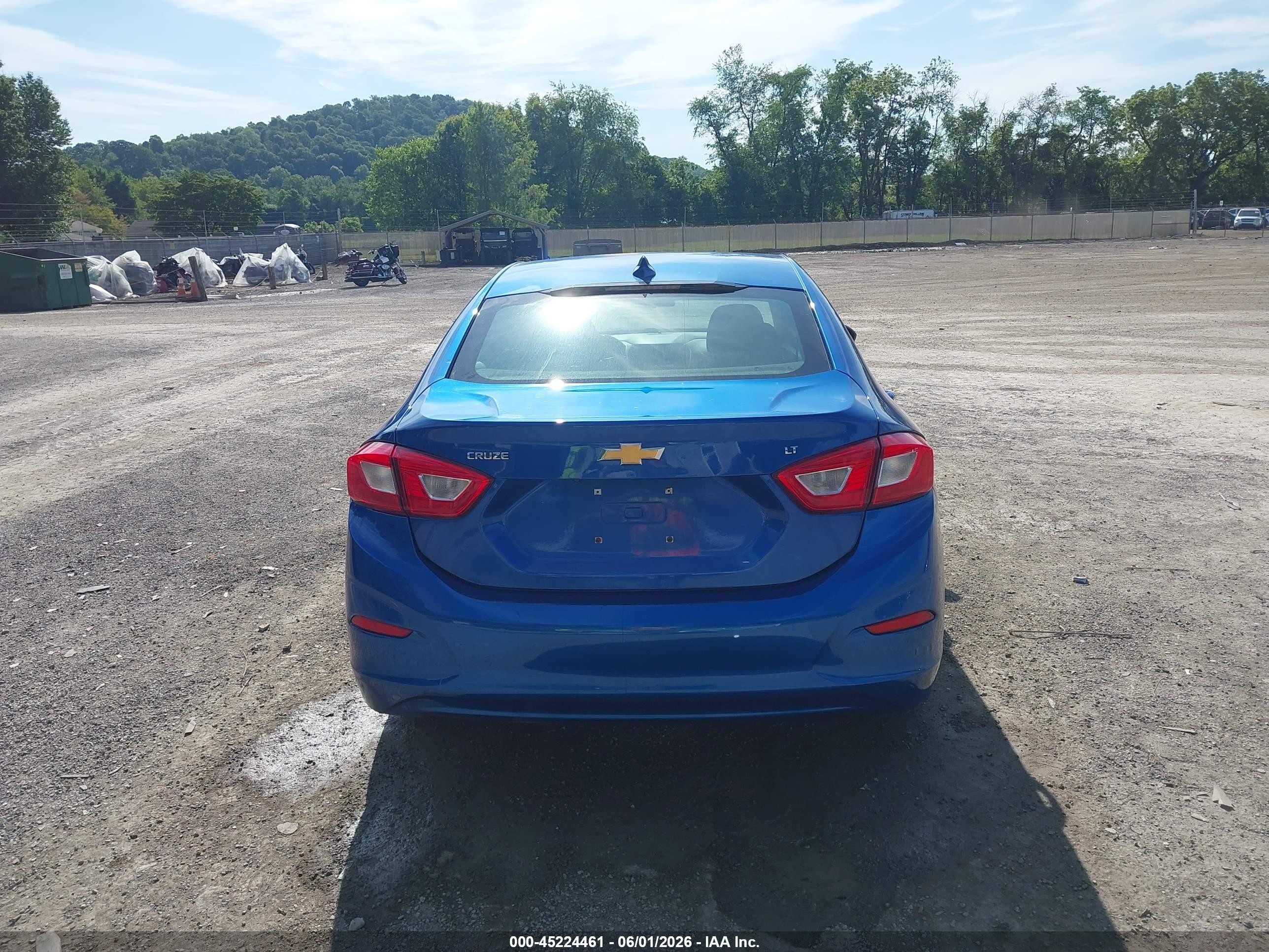 2018 Chevrolet Cruze Lt Auto Синий vin: 1G1BE5SM6J7122435