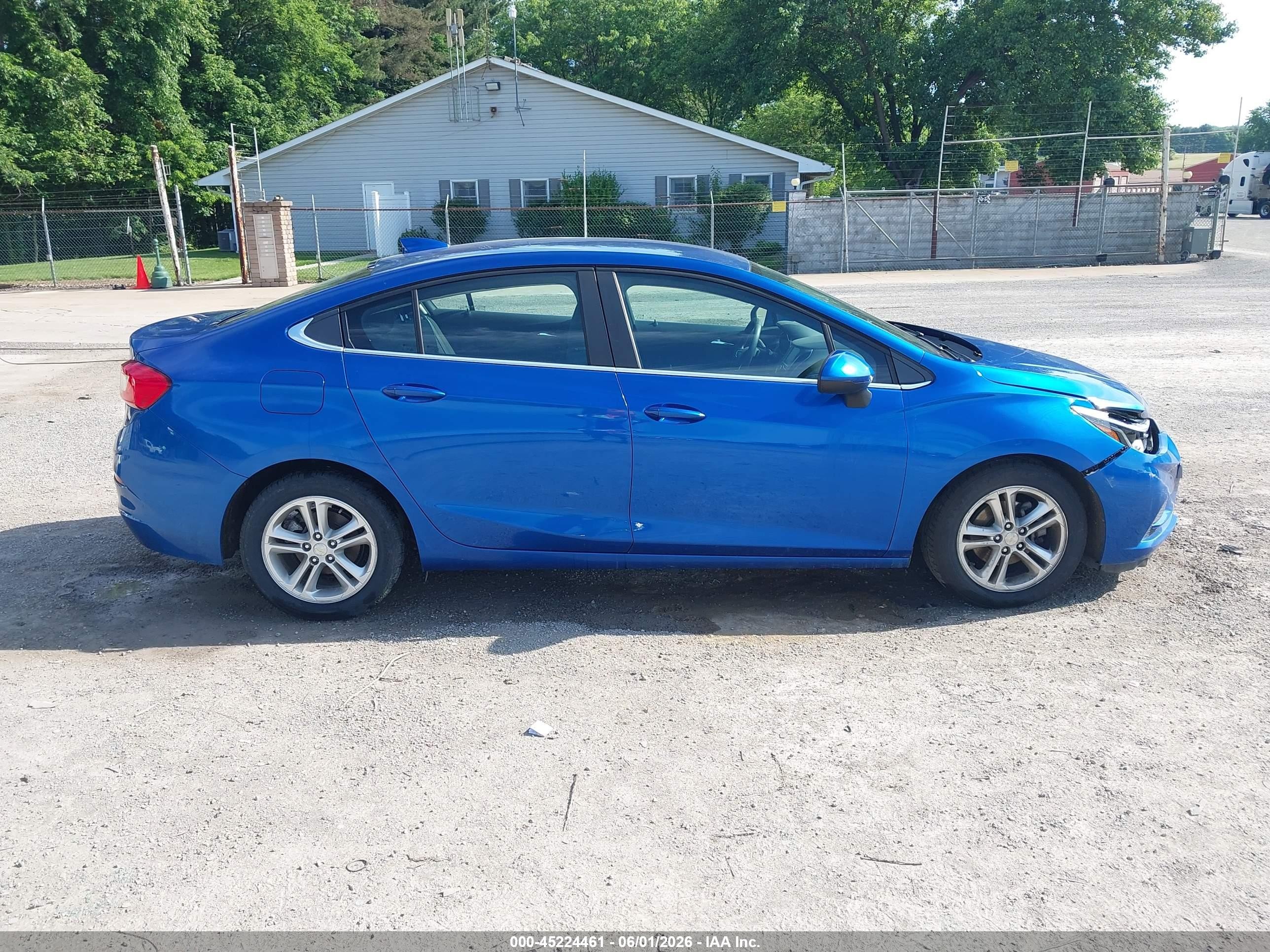2018 Chevrolet Cruze Lt Auto Синий vin: 1G1BE5SM6J7122435
