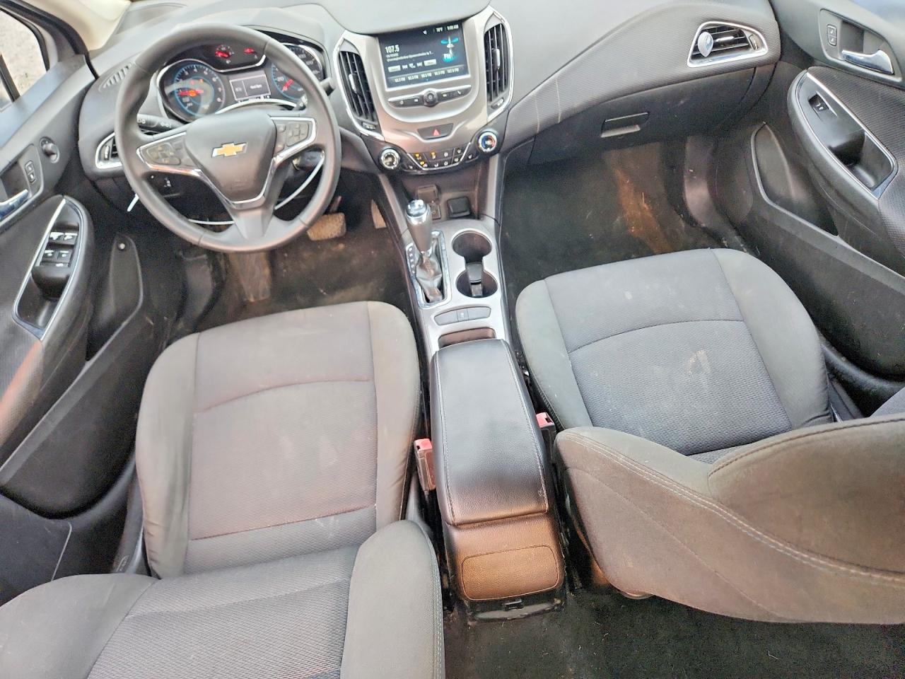 2018 Chevrolet Cruze Lt Серый vin: 1G1BE5SMXJ7112054