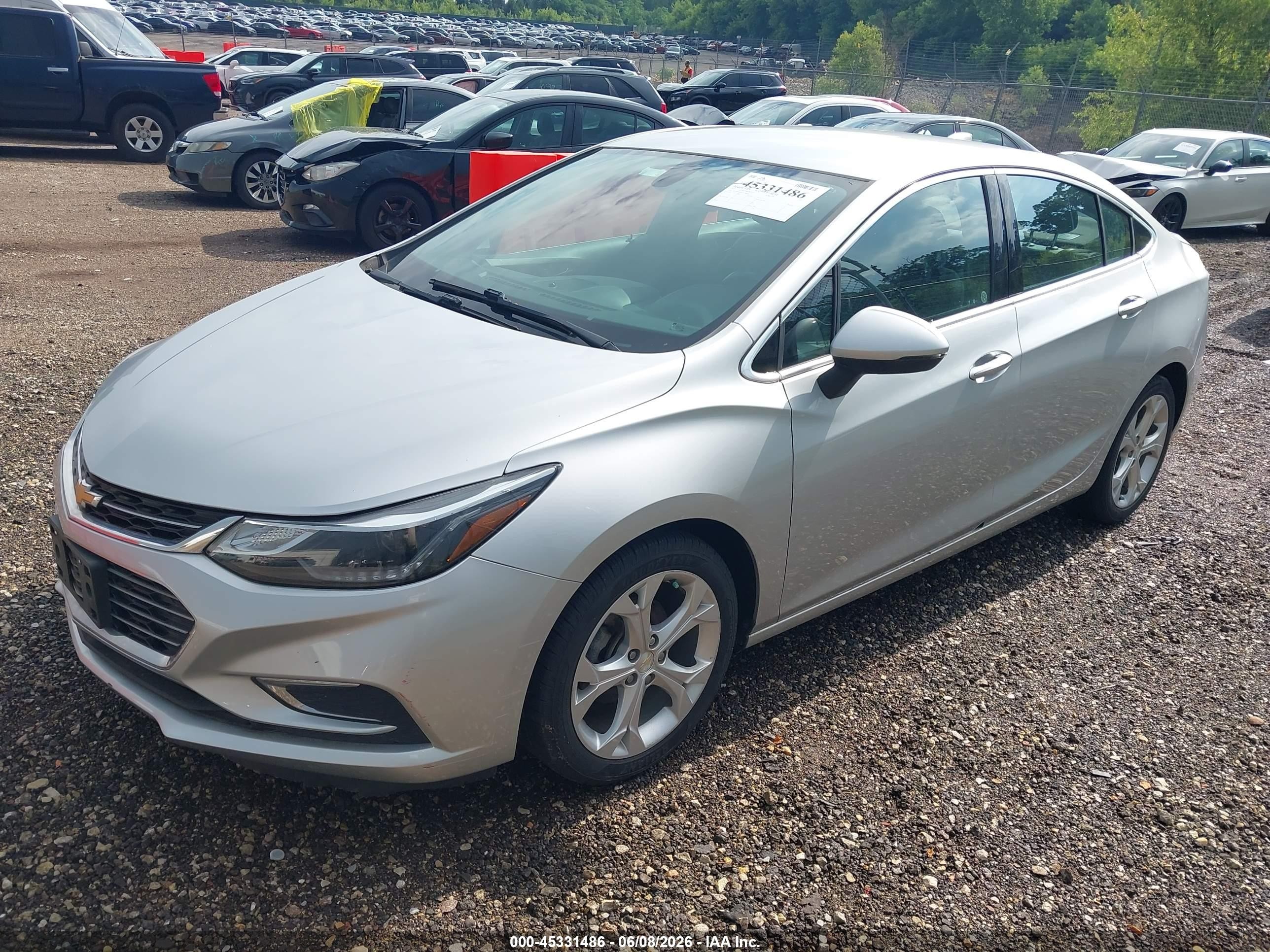 2017 Chevrolet Cruze Premier Auto Серебряный vin: 1G1BF5SM6H7246549