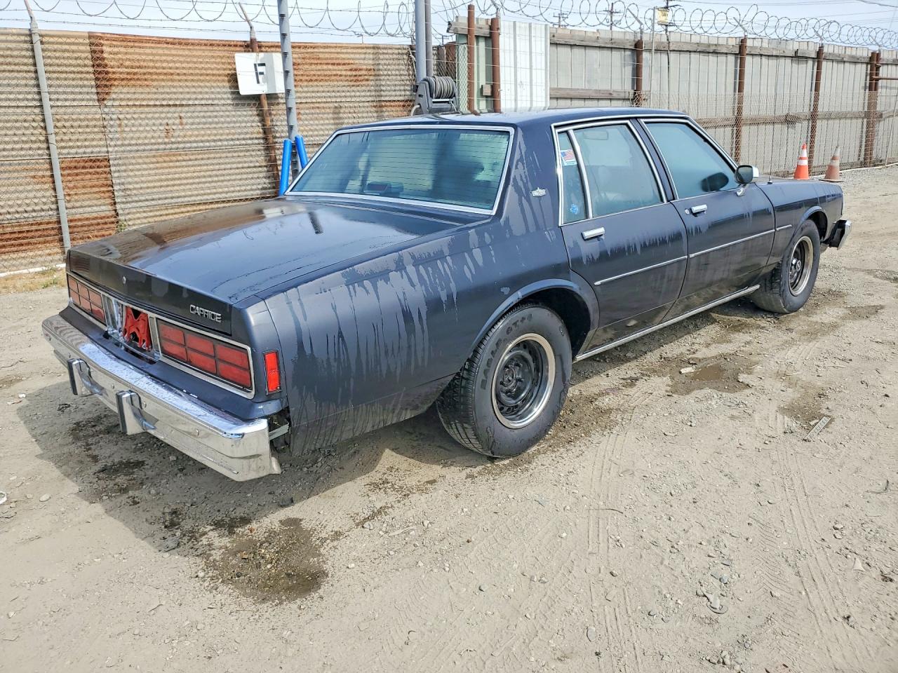 1989 Chevrolet Caprice Угольный vin: 1G1BL5177KR232207