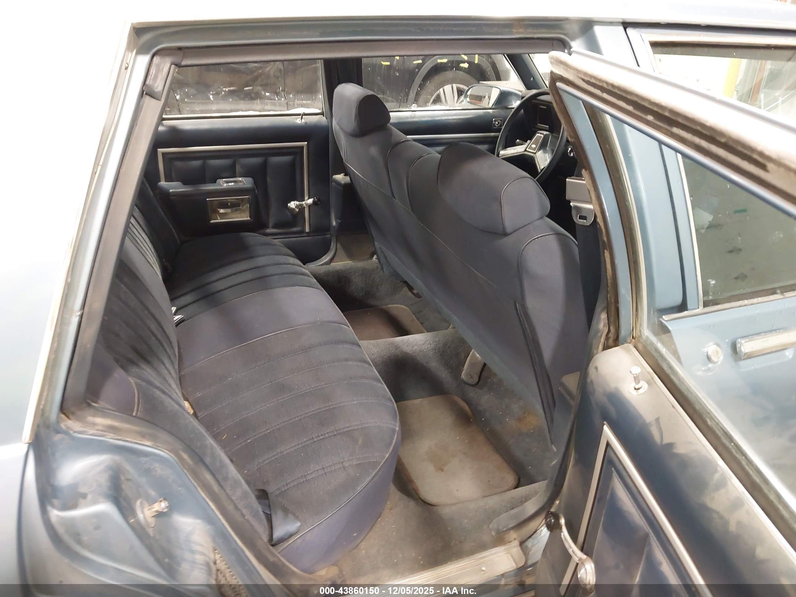 1988 Chevrolet Caprice   Blue vin: 1G1BL51Z8JR118796