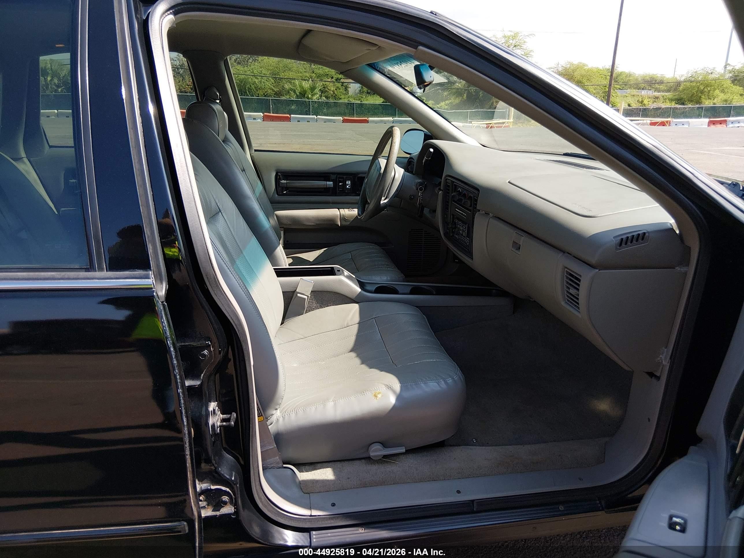 1995 Chevrolet Caprice / Impala Classic Ss Black vin: 1G1BL52P0SR147644
