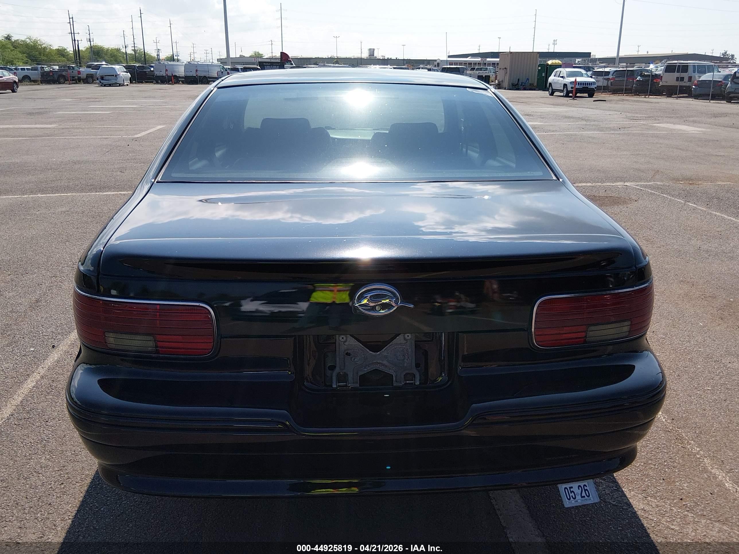 1995 Chevrolet Caprice / Impala Classic Ss Black vin: 1G1BL52P0SR147644