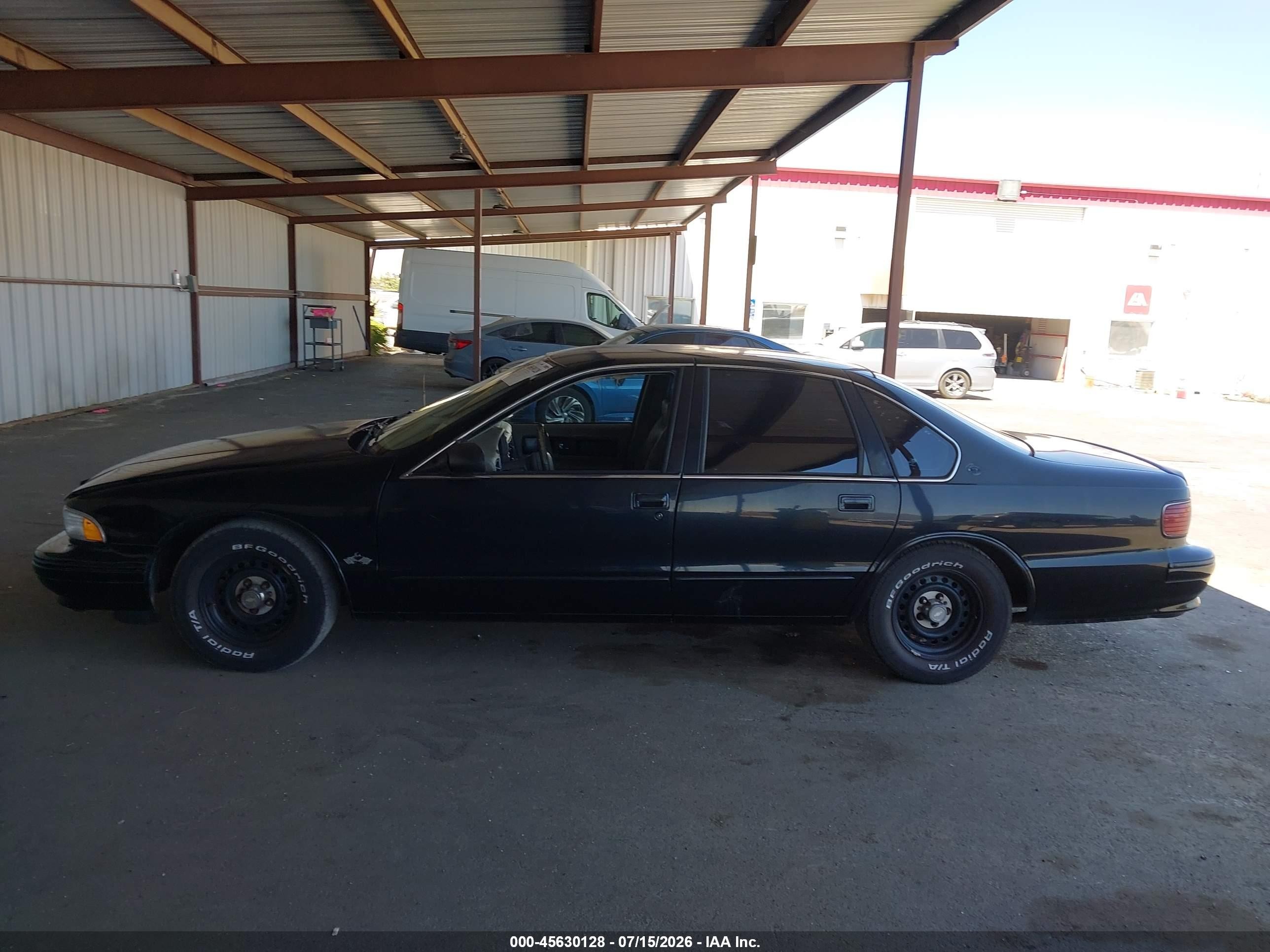 1996 Chevrolet Caprice / Impala Classic Ss Black vin: 1G1BL52P0TR154272