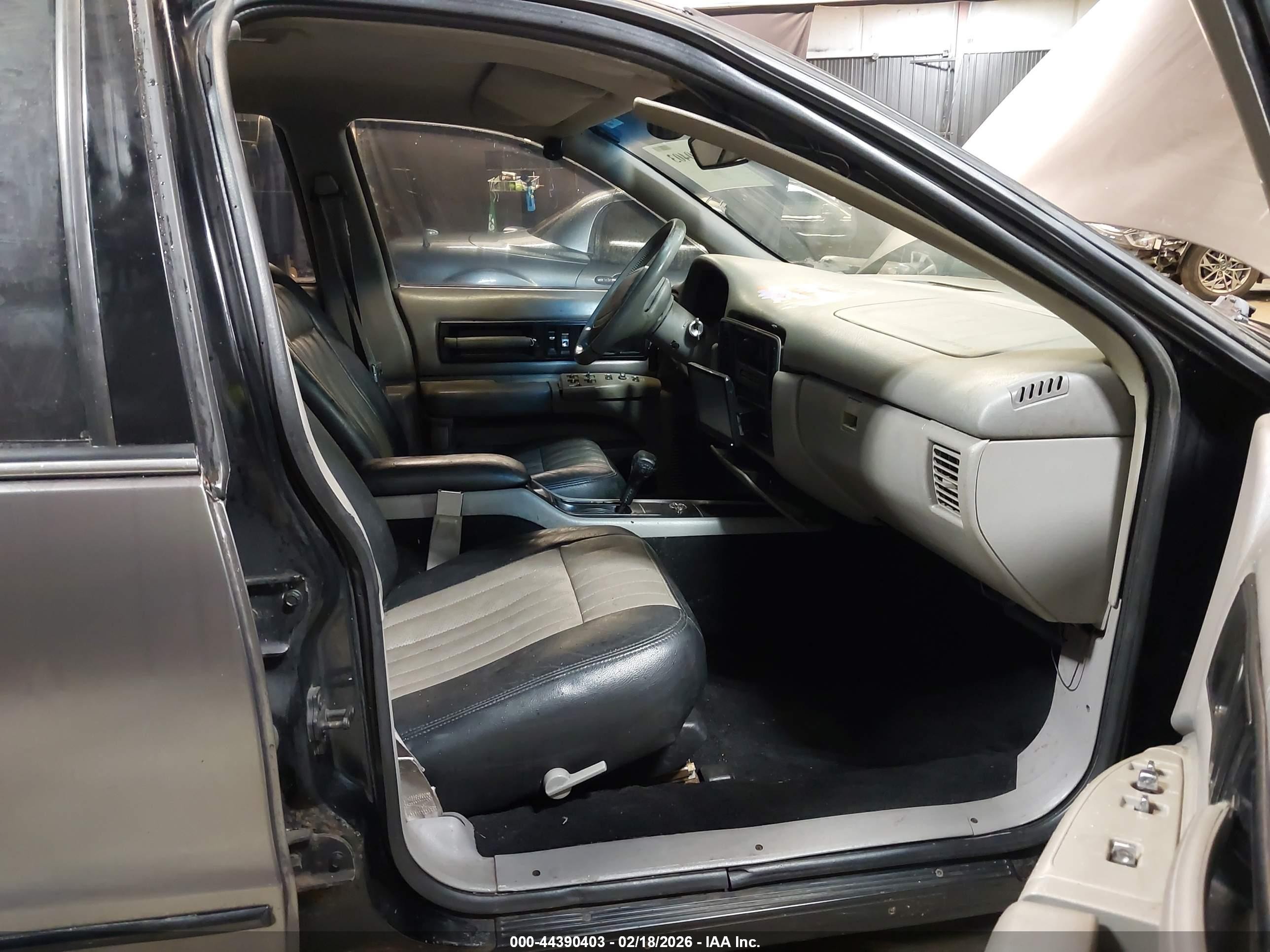 1996 Chevrolet Caprice / Impala Classic Ss Gray vin: 1G1BL52P0TR171847