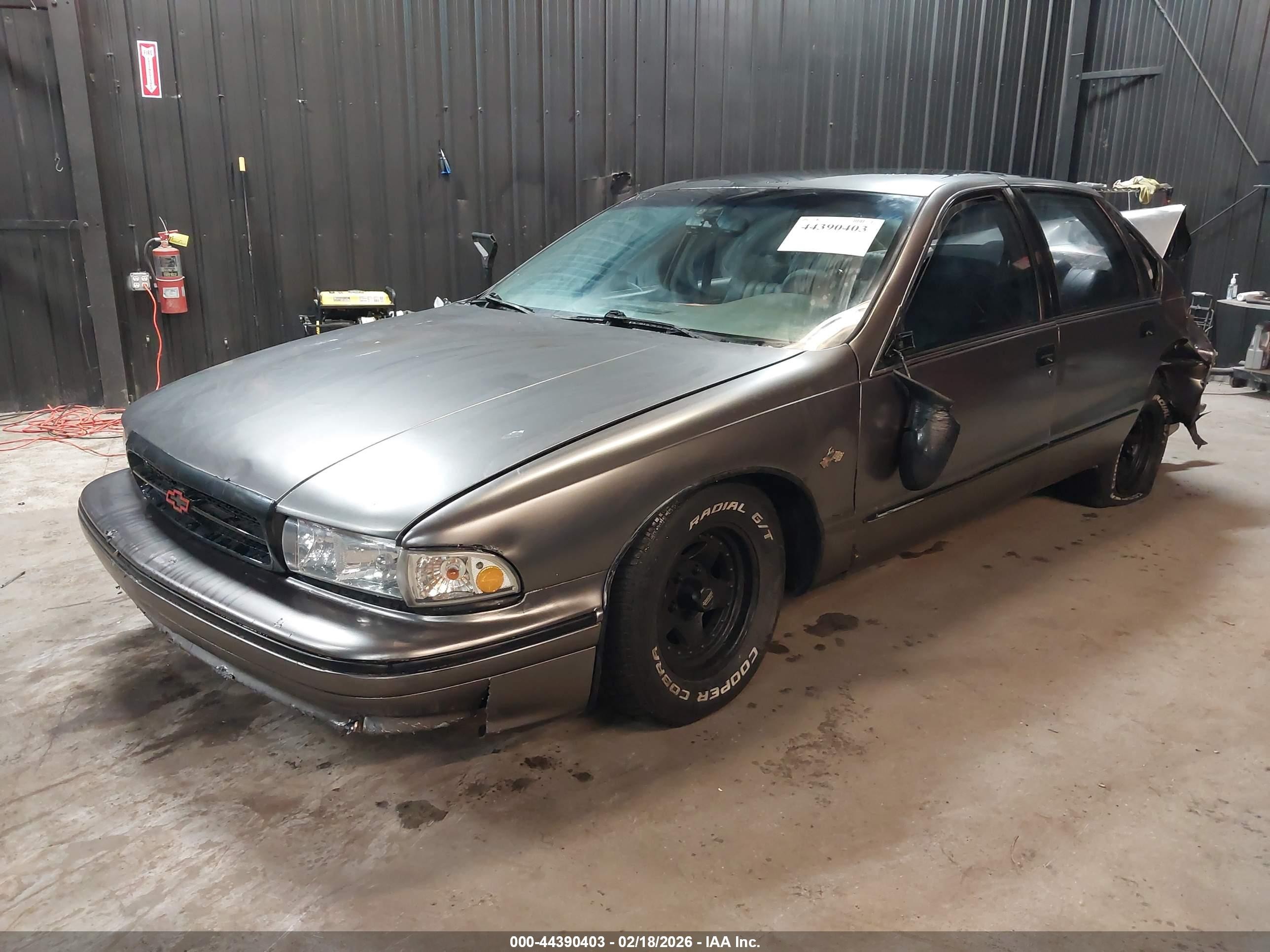 1996 Chevrolet Caprice / Impala Classic Ss Gray vin: 1G1BL52P0TR171847